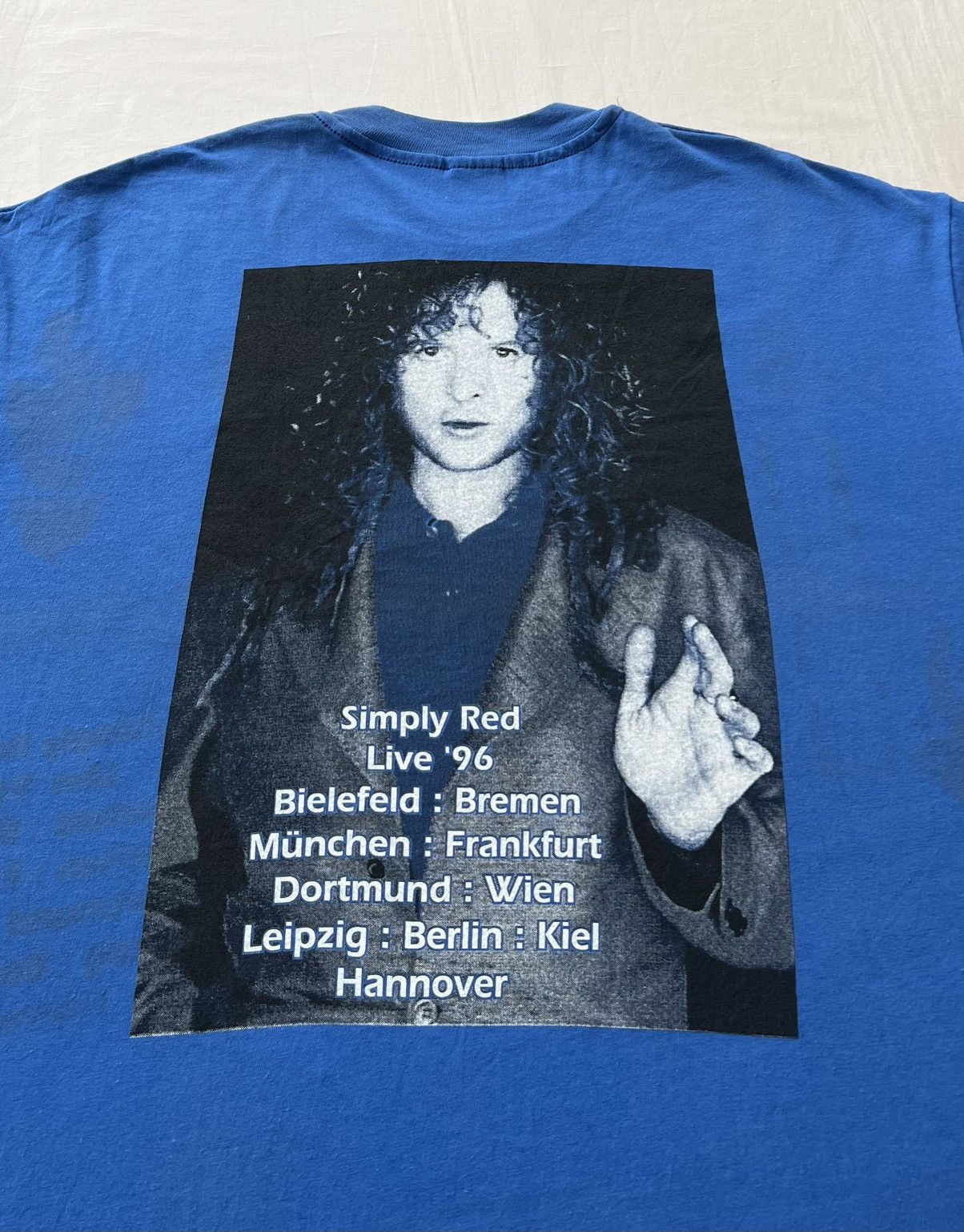 Band Tees Vintage 1996 Simply Red Life Live 96 Tour Pop Band T-shirt Size US XL / EU 56 / 4 - 16 Thumbnail