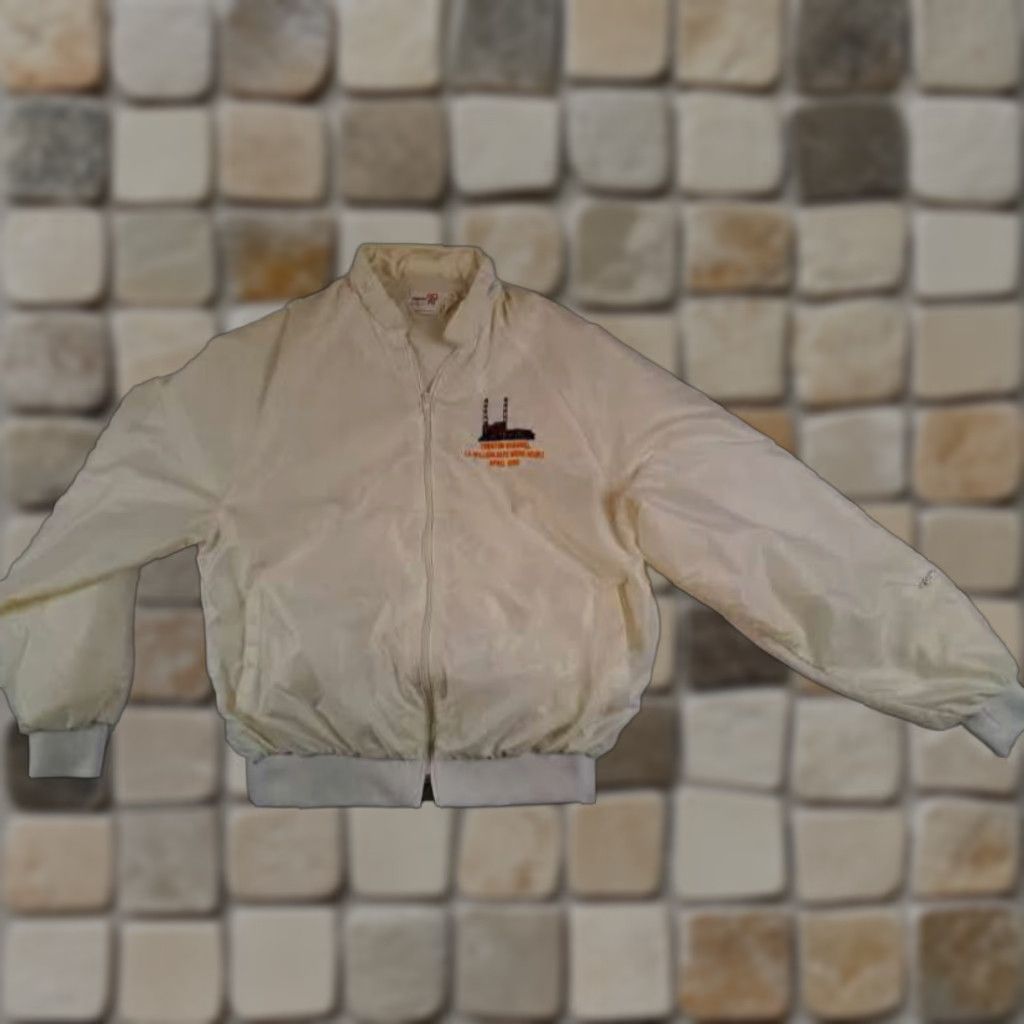 Vintage VINTAGE Trenton Channel Safe Work Hours 1990 Windbreaker Jacket USA Made - King Louie - XL White Nylon Unisex Adults Windbreaker Jacket Size US XL / EU 56 / 4 - 1 Thumbnail