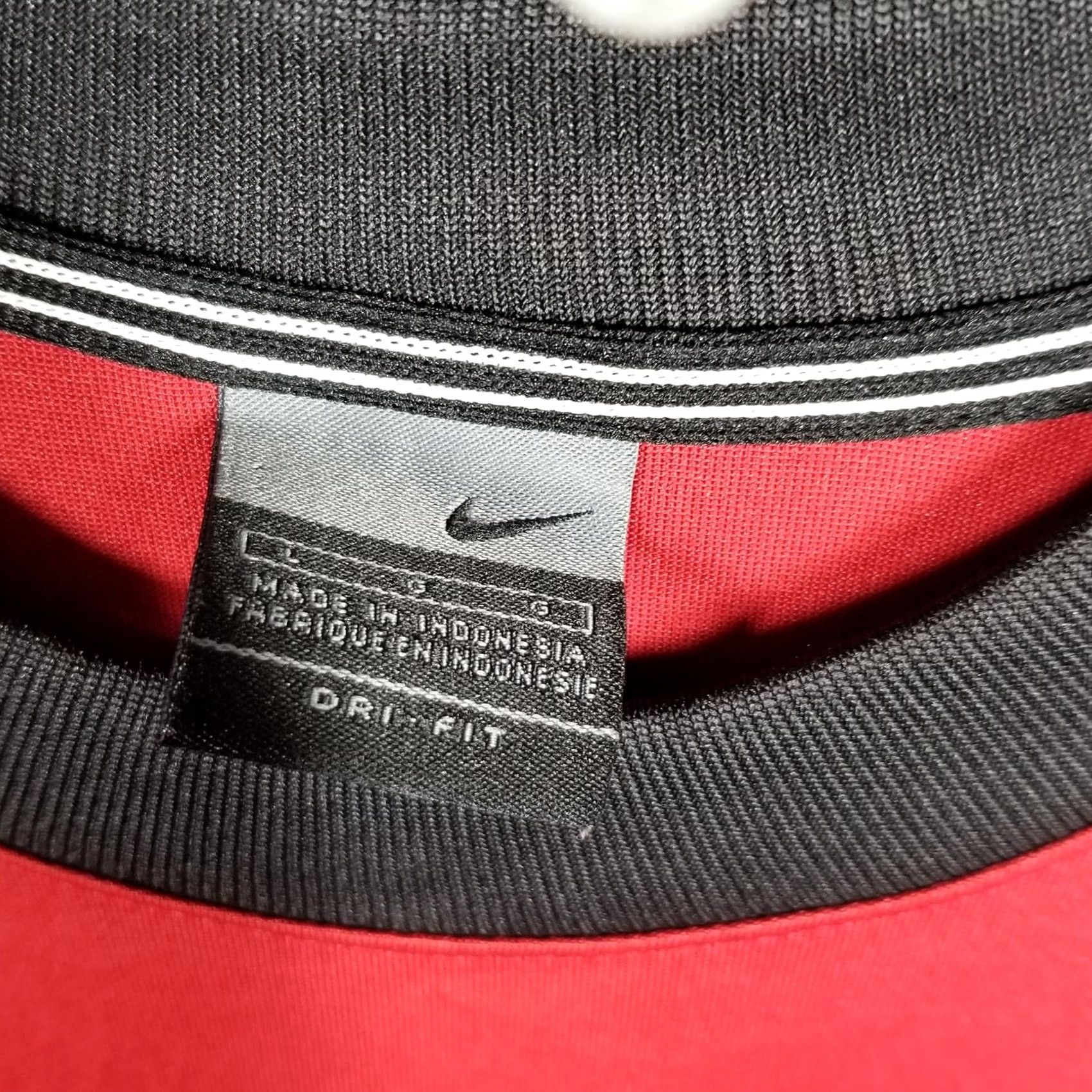 Nike Nike Shirt Mens Large Red Black Center Swoosh Ringer Vintage Y2K Gray Tag Size US L / EU 52-54 / 3 - 2 Thumbnail