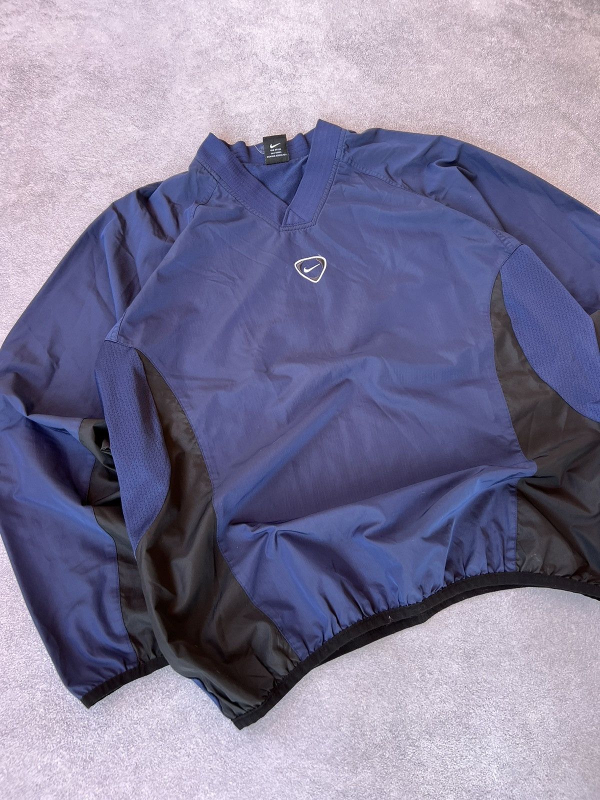 Nike 🔥 Vintage 90s Nike Dark Navy Nylon Pullover – Size L Size US L / EU 52-54 / 3 - 3 Thumbnail