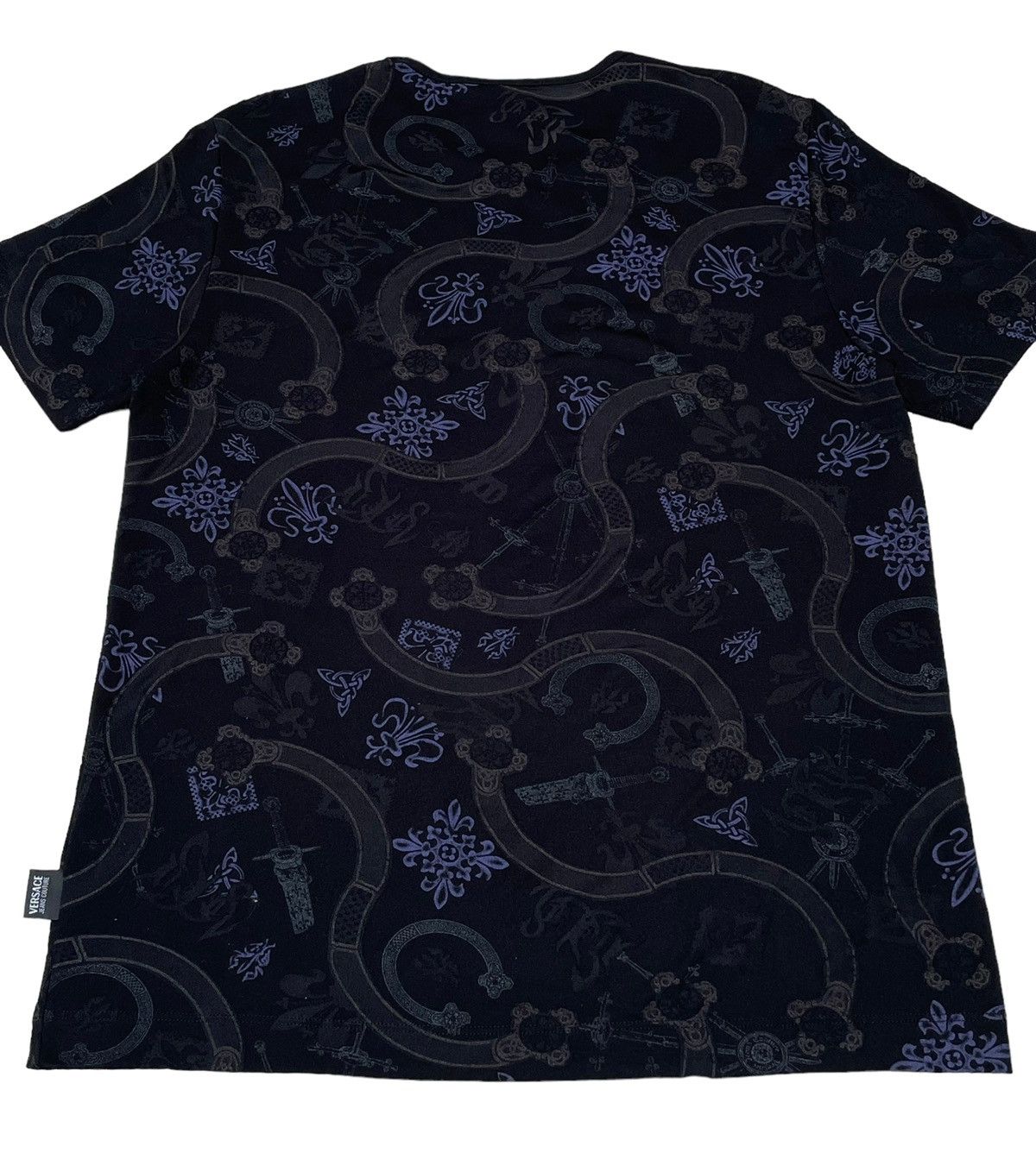 Designer × Versace × Vintage Vintage Brand Versace Jeans Couture T-Shirt Full Print 2000s Size US L / EU 52-54 / 3 - 5 Thumbnail