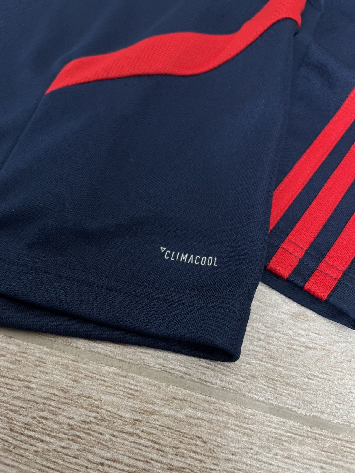 Adidas Adidas Arsenal 2019/2020 Football Training Top Jersey Size US S / EU 44-46 / 1 - 6 Thumbnail