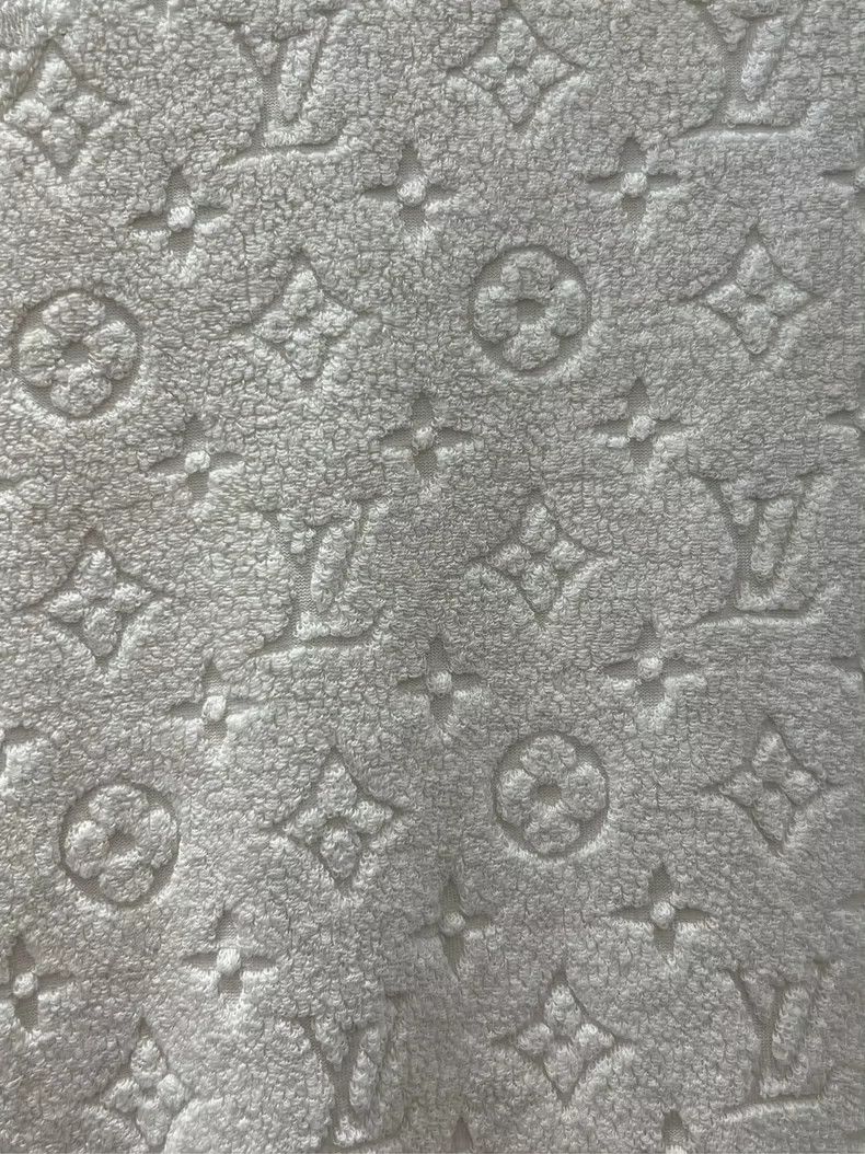 Louis Vuitton louis vuitton Beige full print towel short sleeve Size US M / EU 48-50 / 2 - 4 Thumbnail