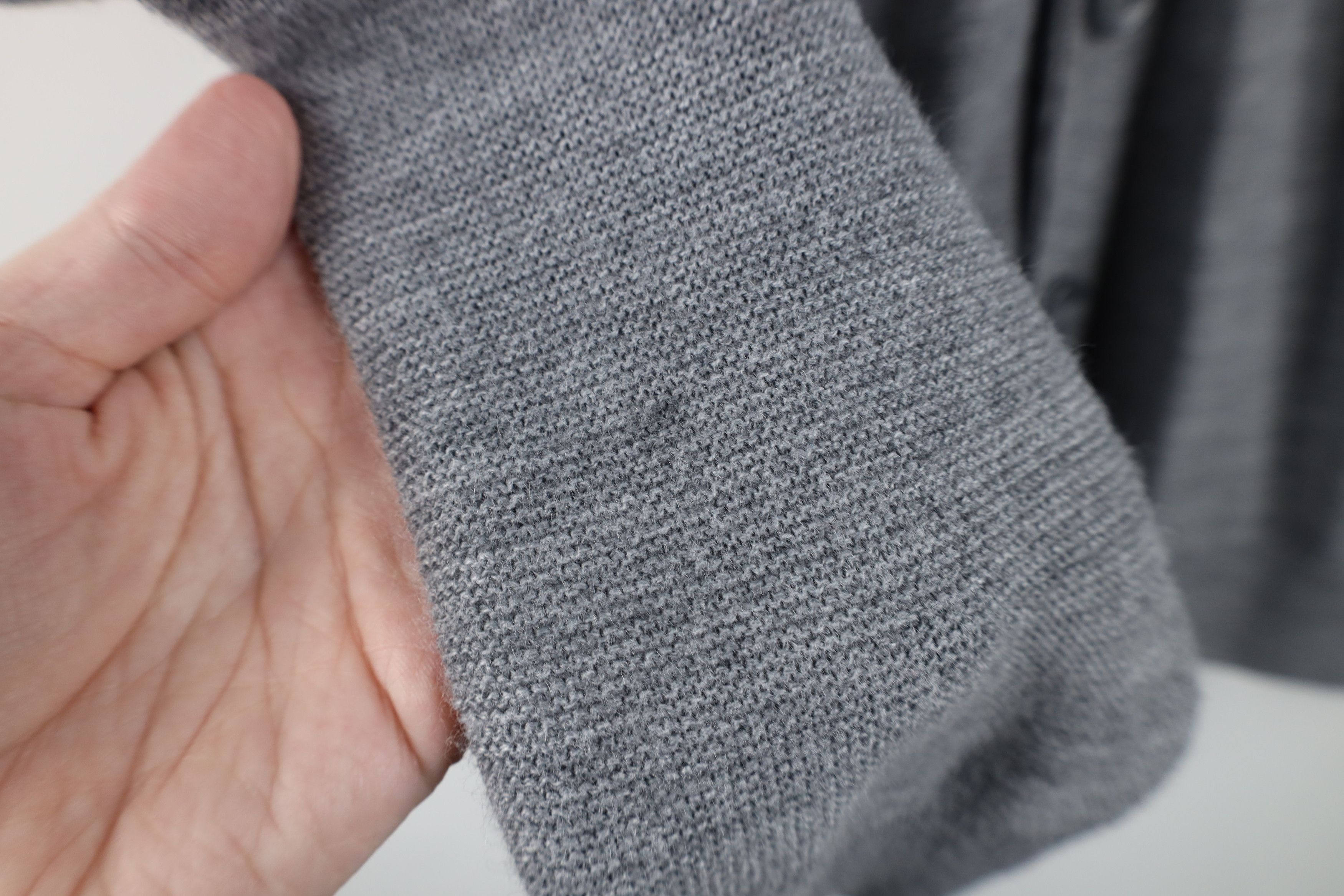 Vintage Vintage 90s Streetwear Button Cardigan Sweater Gray Acrylic Size US M / EU 48-50 / 2 - 6 Thumbnail