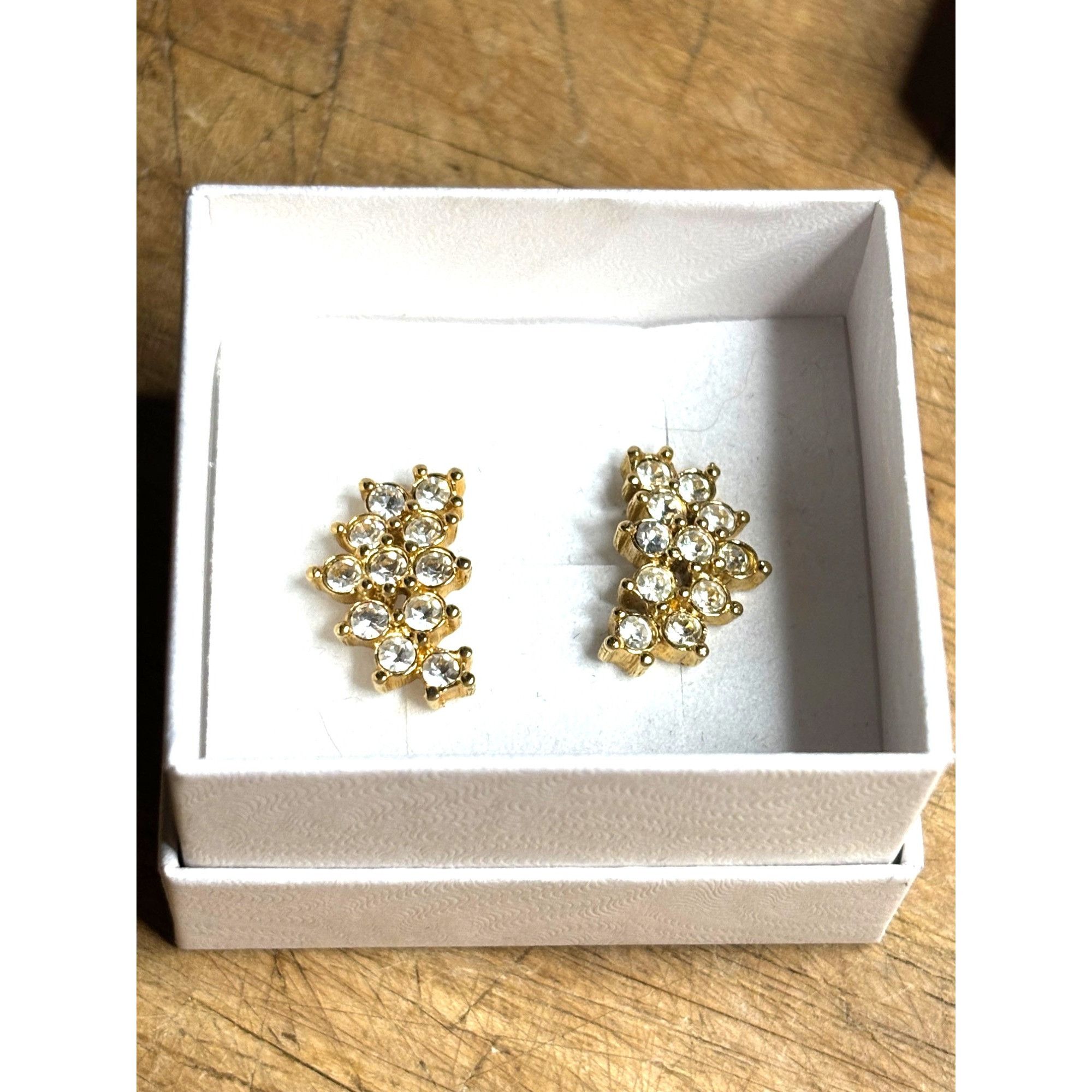Other Crystal Cluster Gold Tone Stud Earrings Size ONE SIZE - 1 Thumbnail