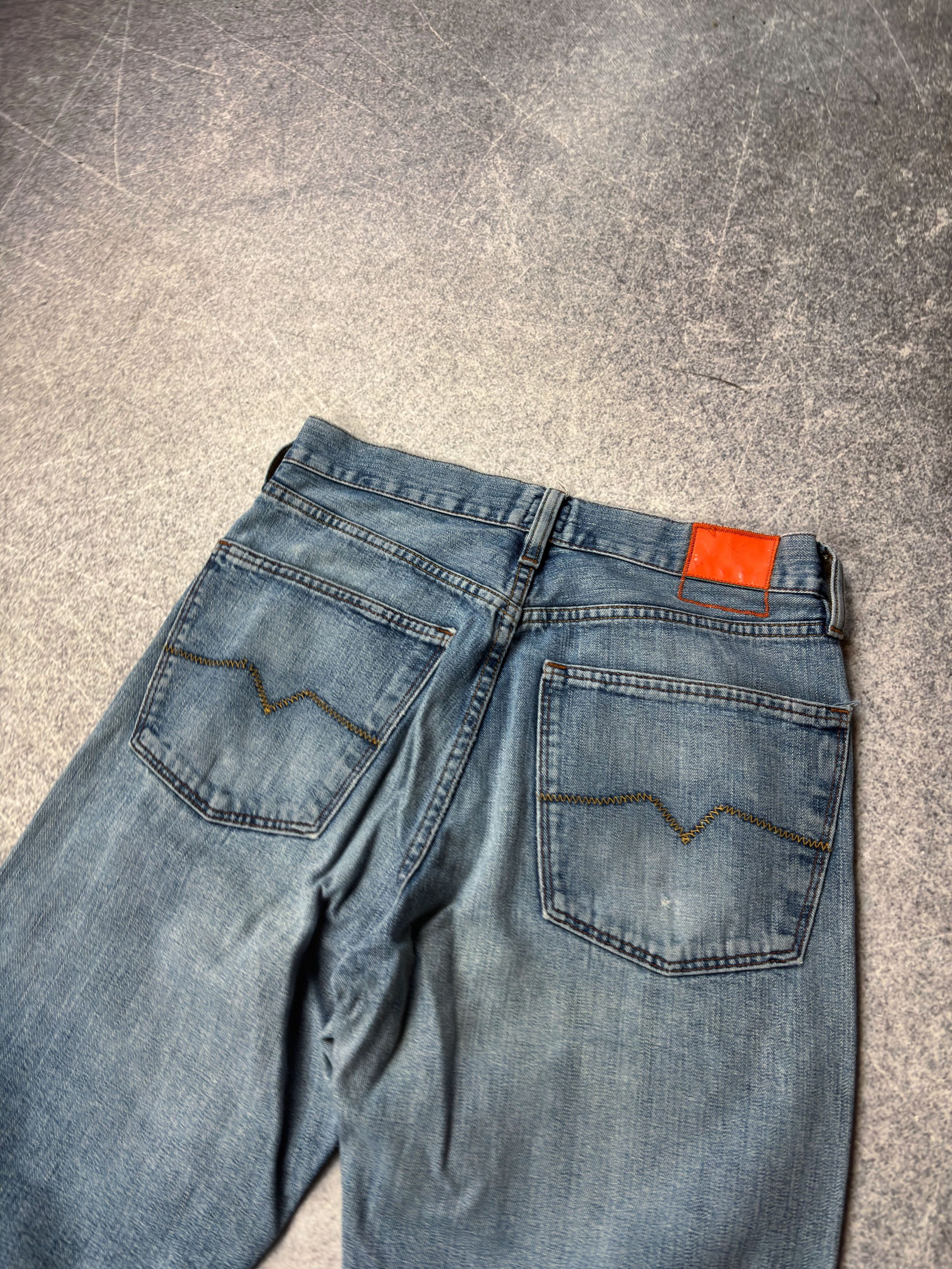Hugo Boss HYSTERIC GLAMOUR JAPANESE TYPE HUGO BOSS WASHED JEANS Size US 30 / EU 46 - 4 Thumbnail