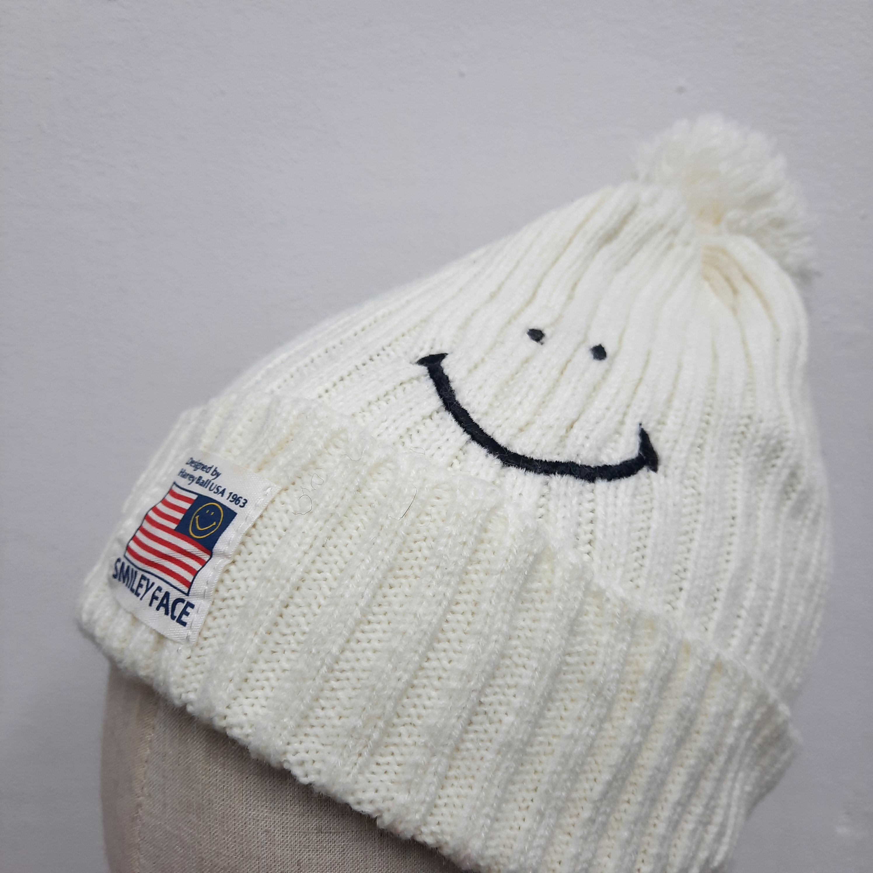 Japanese Brand 😊 Harvey ball usa patch smile beanie hat Size ONE SIZE - 3 Thumbnail
