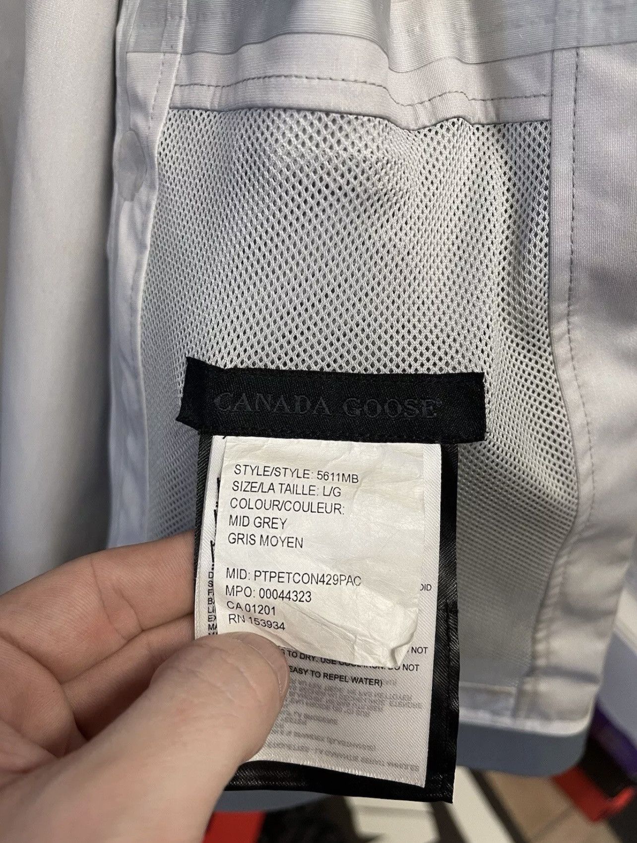 Canada Goose Size L - Canada Goose Reflective Mens Lightweight Jacket Size US L / EU 52-54 / 3 - 16 Thumbnail
