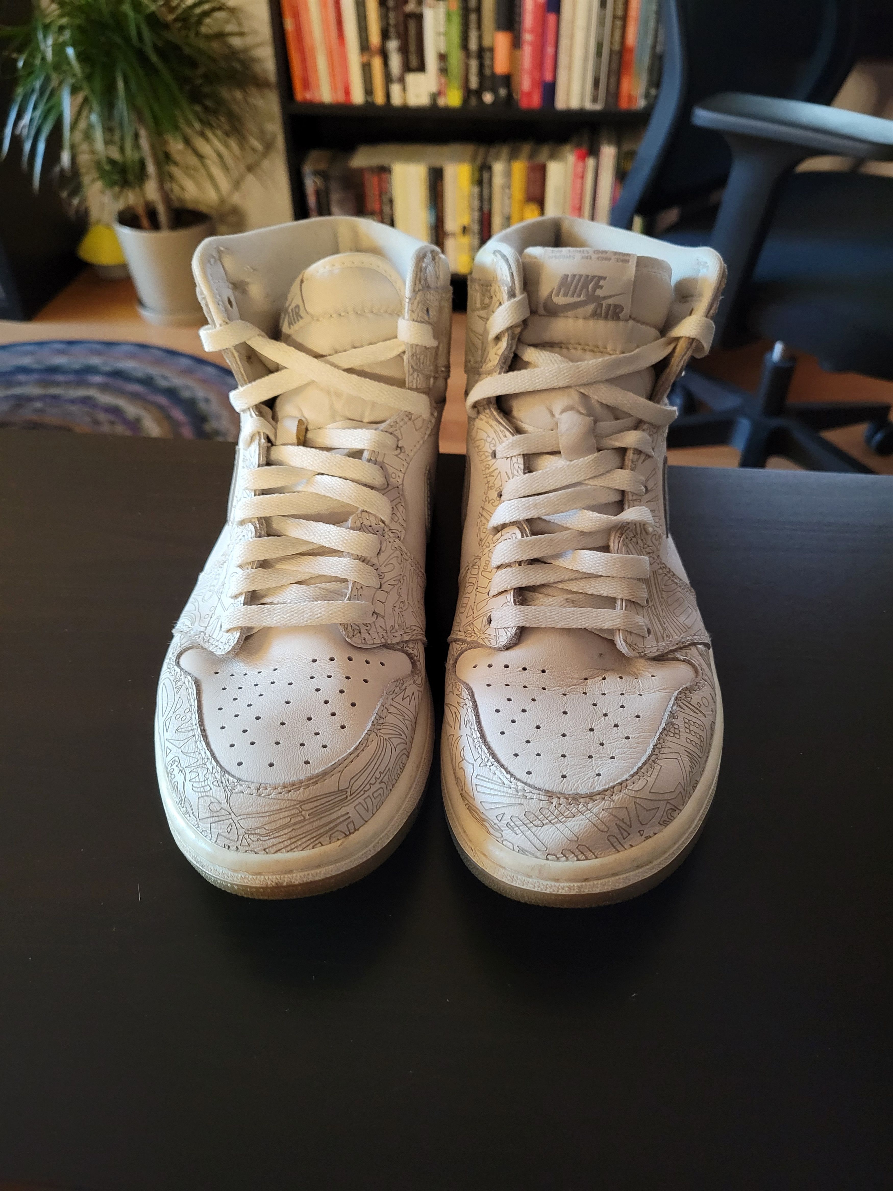 Jordan Brand Air Jordan 1 Laser 2015 Size US 11 / EU 44 - 3 Thumbnail