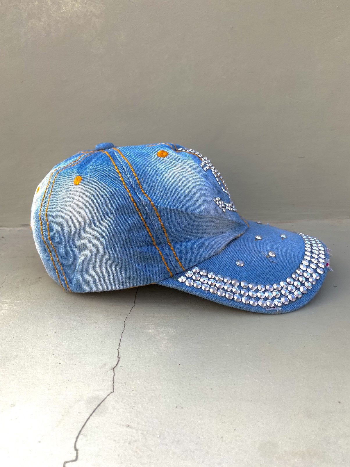 Le Grande Bleu (L.G.B.) 2000s zircon studded ship anchor denim hat Size ONE SIZE - 5 Thumbnail
