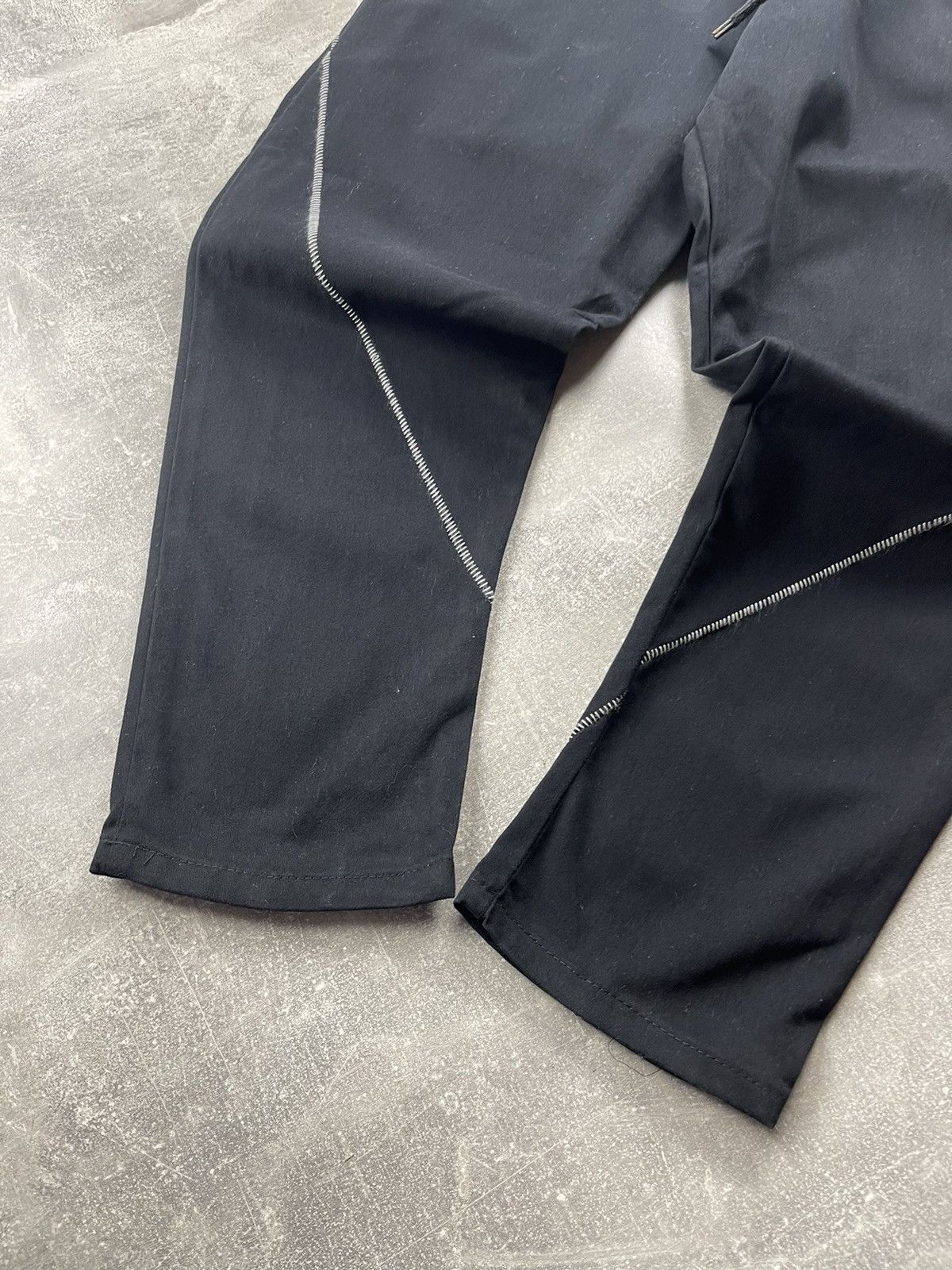 Other Avant Garde Black Technical Jogger Pants Drawstring Cropped Size US 32 / EU 48 - 3 Thumbnail