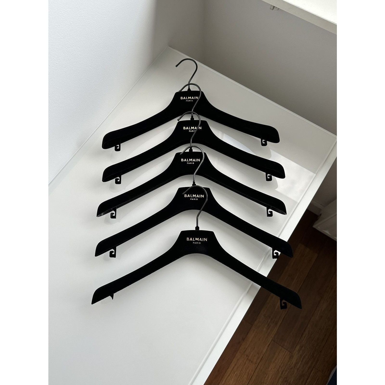 Balmain Balmain premium made in italy metal velour black hangers Size ONE SIZE - 1 Thumbnail