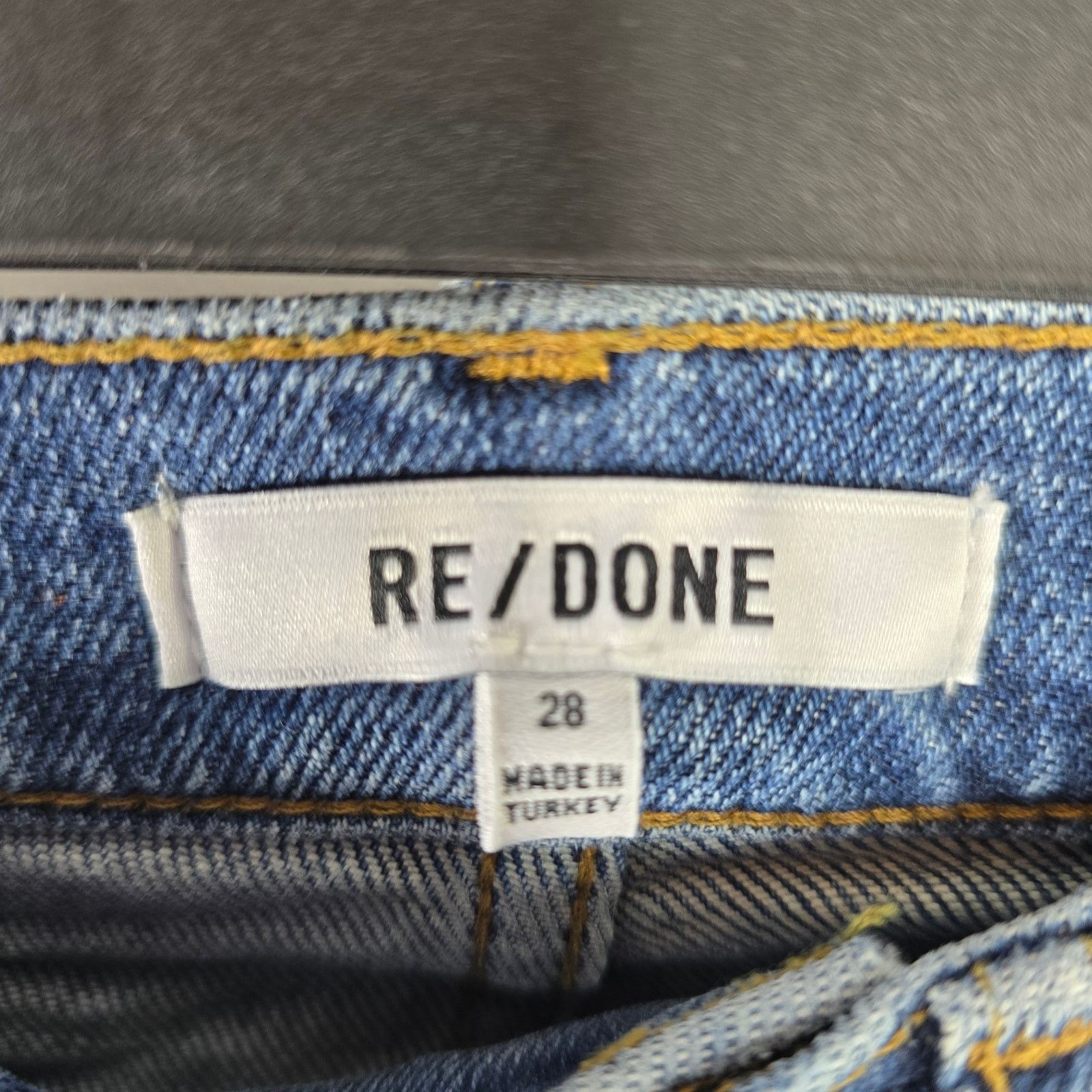 RE/DONE RE/DONE 90s High Rise Ankle Crop ButtonFly Denim Jeans Sz 28 Size 28" / US 6 / IT 42 - 4 Thumbnail