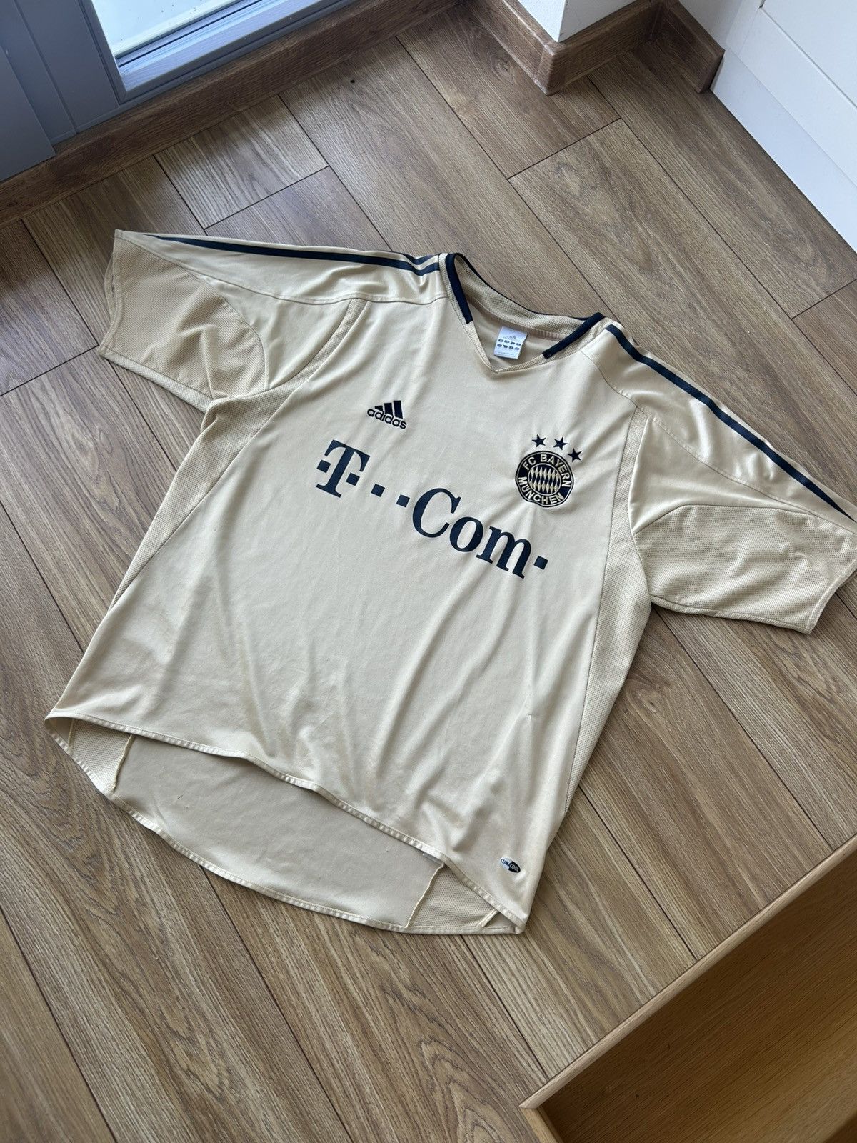 Adidas Bayern Munich Jersey Away football Soccer shirt 2004 - 2005 Size US L / EU 52-54 / 3 - 1 Thumbnail