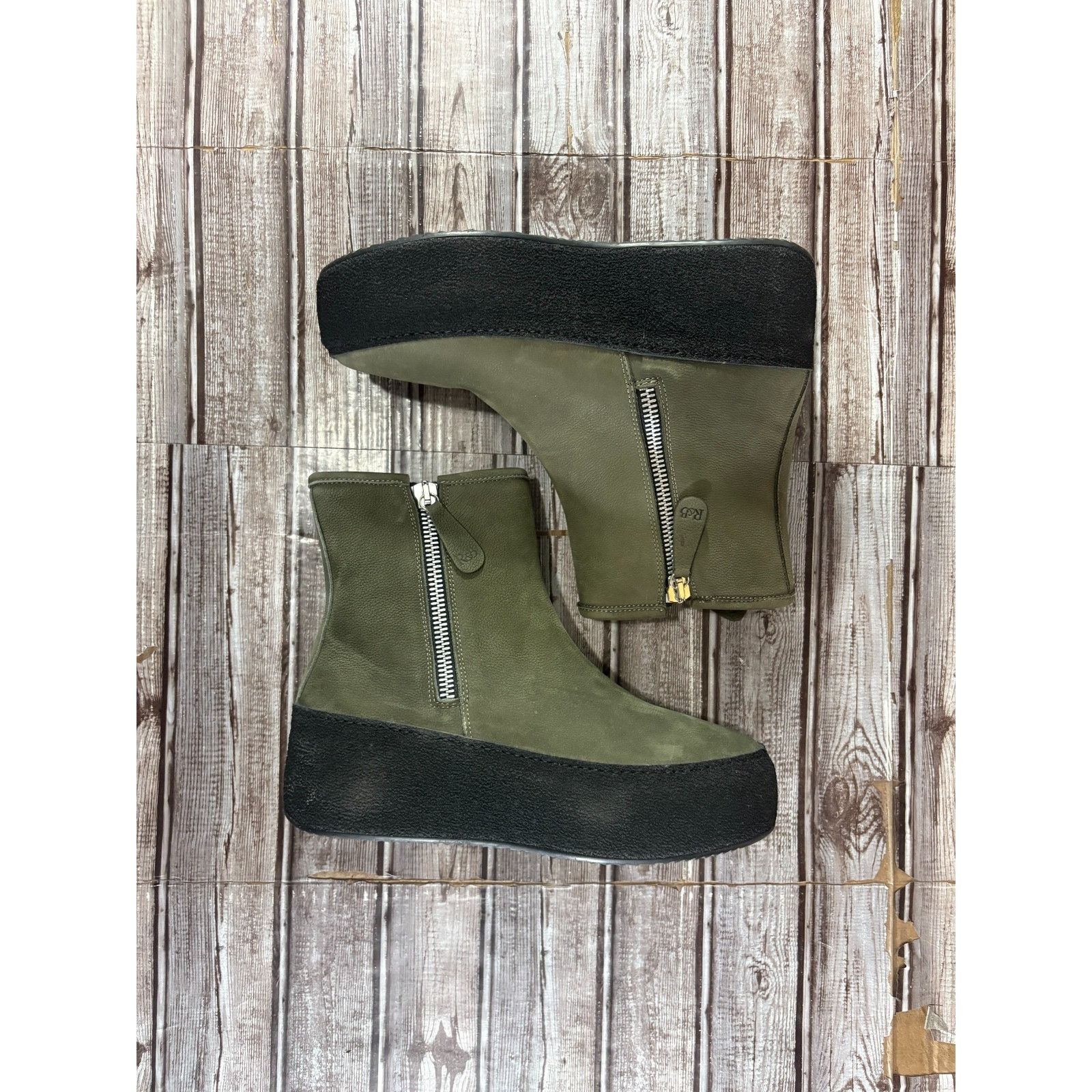 Russell & Bromley RUSSELL & BROMLEY Double Zip Flatform shearling Boot sz 41 U Size US 10 / IT 40 - 5 Thumbnail