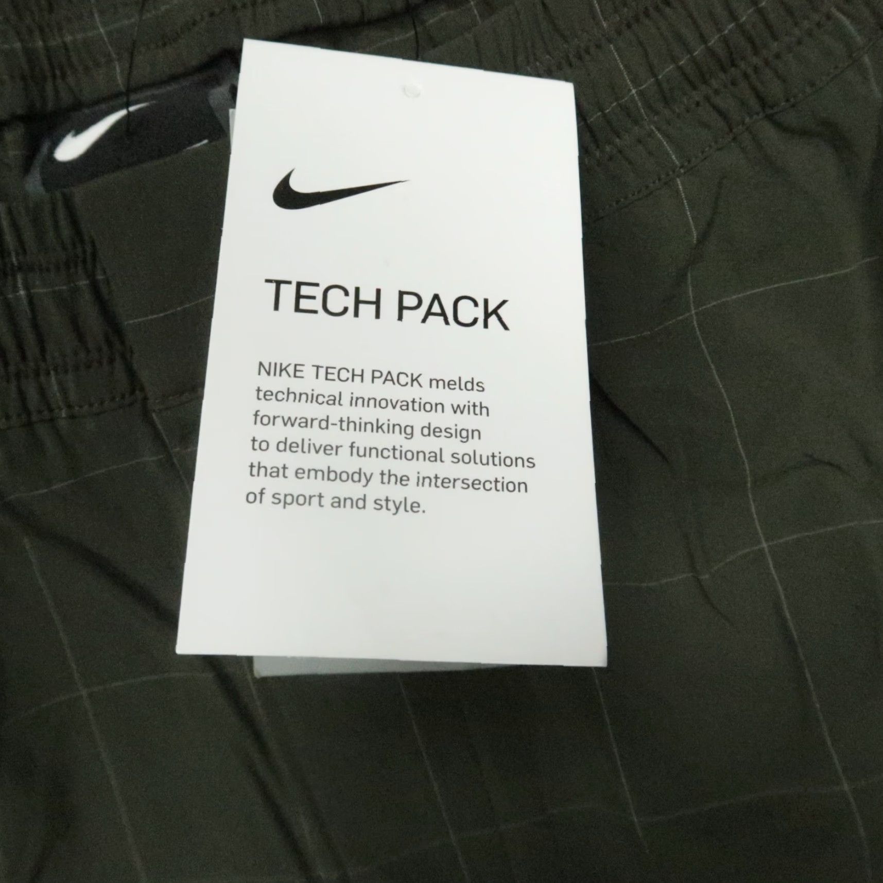 Nike Nike Pants Men Large Tall Green Tech Repel Pack Woven Cargo Zip Pocket NWT Size US 33 - 5 Thumbnail