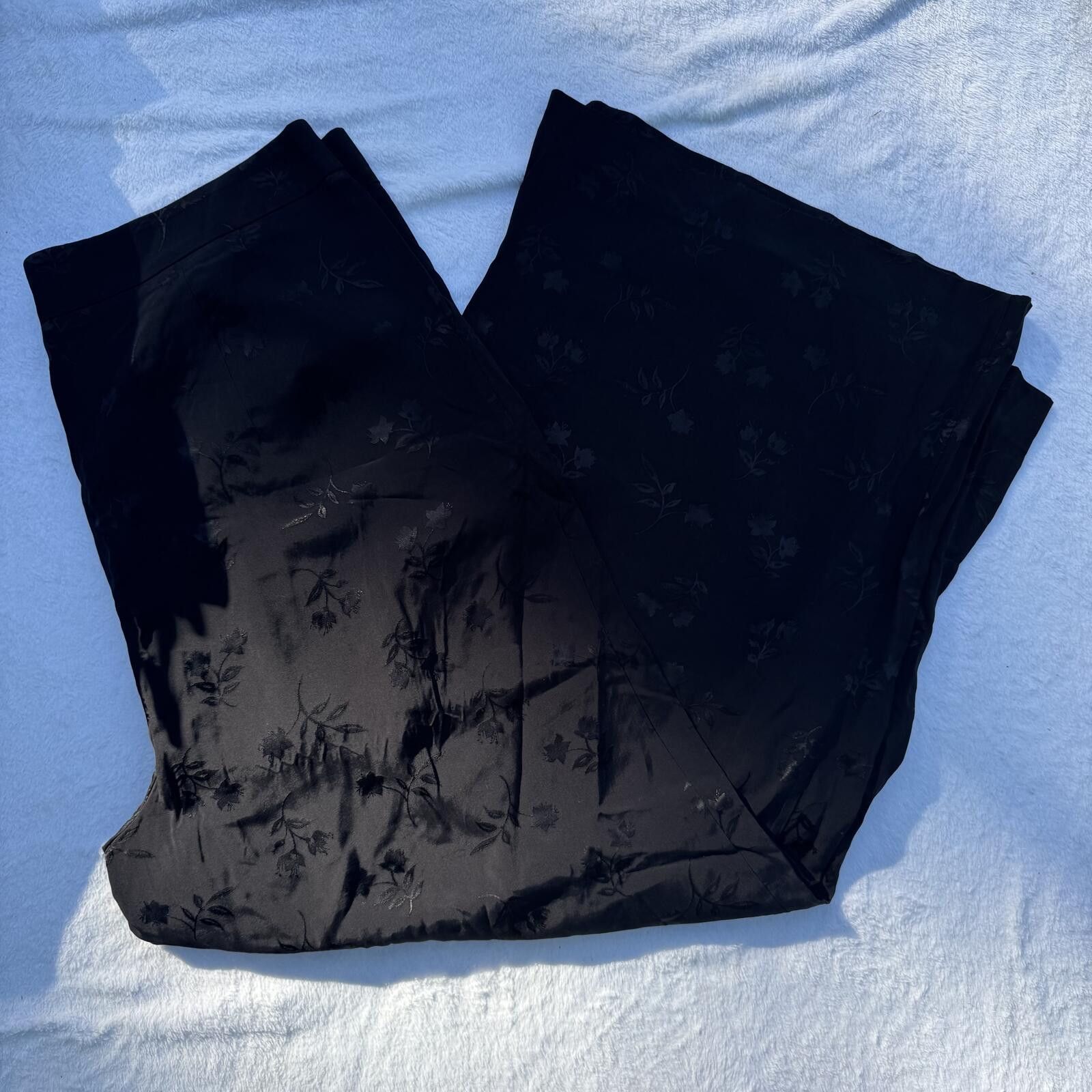 Other NWT Nasty Gal Size 16 Wide Leg Flowy Satin Floral Trouser Size 38" / US 16 / IT 52 - 1 Thumbnail