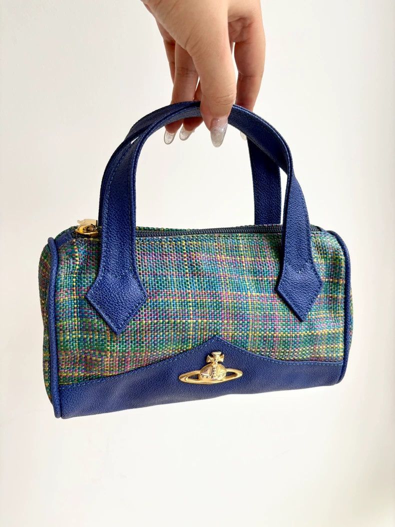 Vivienne Westwood Vivienne Westwood size os Green woven colored thread splici Size ONE SIZE - 1 Thumbnail