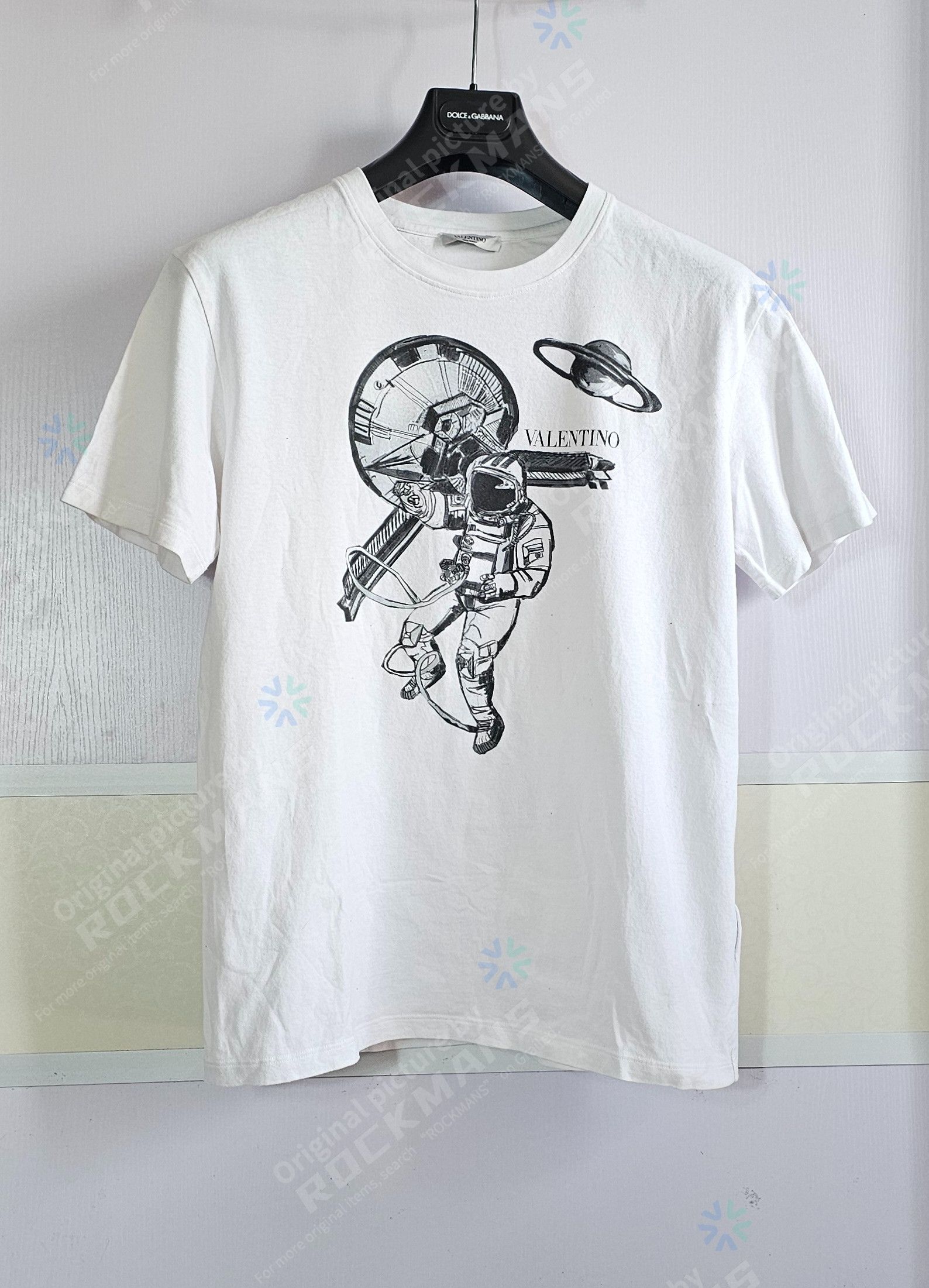 Valentino Valentino Garavani Men's Astronaut Graphic T-Shirt Size M Size US M / EU 48-50 / 2 - 1 Thumbnail