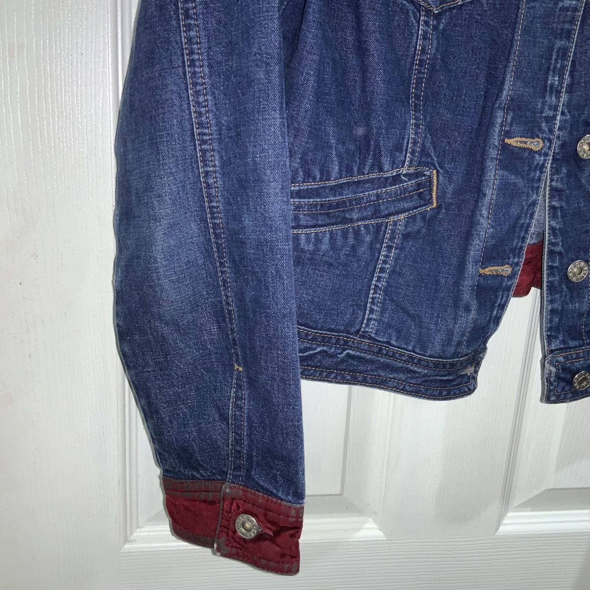 Guess Guess Glamour Denim trucker denim jacket velvet trim Sz L Size L / US 10 / IT 46 - 2 Thumbnail