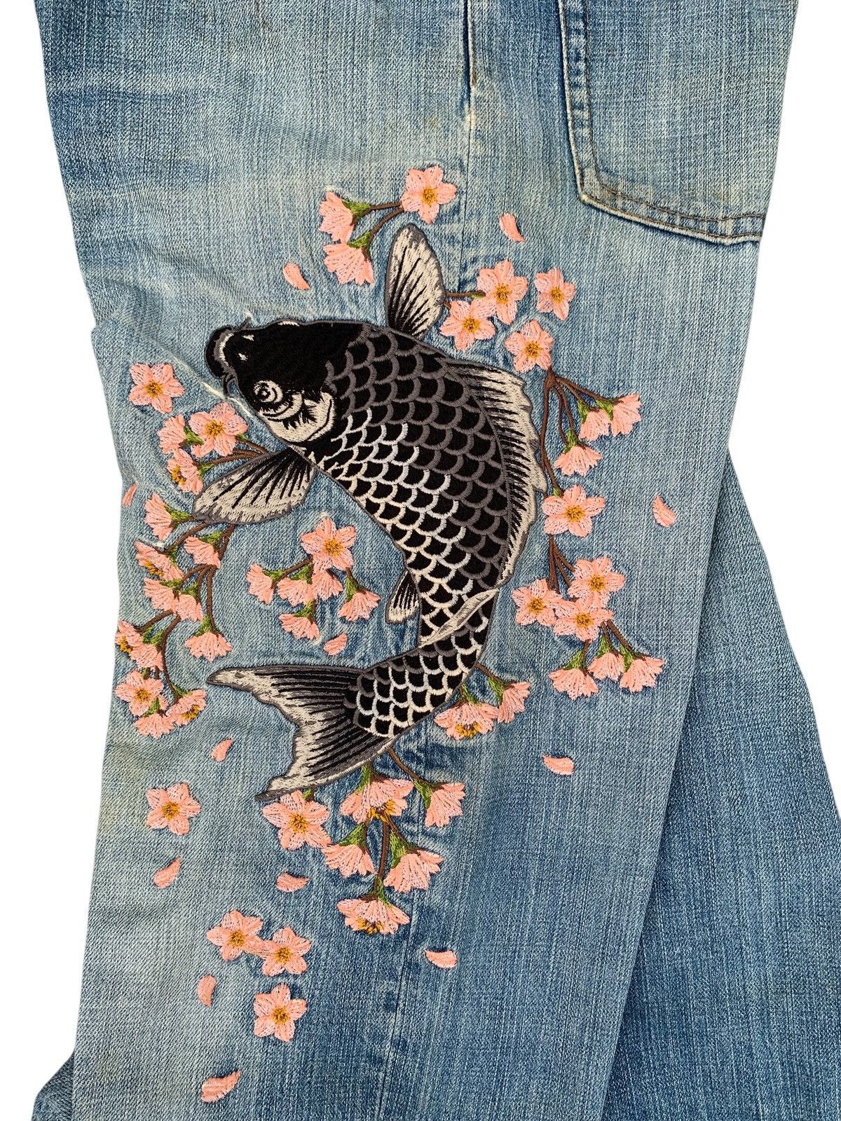 Kapital KARAKURI TAMASHI FISH KOI SAKURA EMBROIDERY DISTRESSED DENIM Size US 32 / EU 48 - 10 Thumbnail