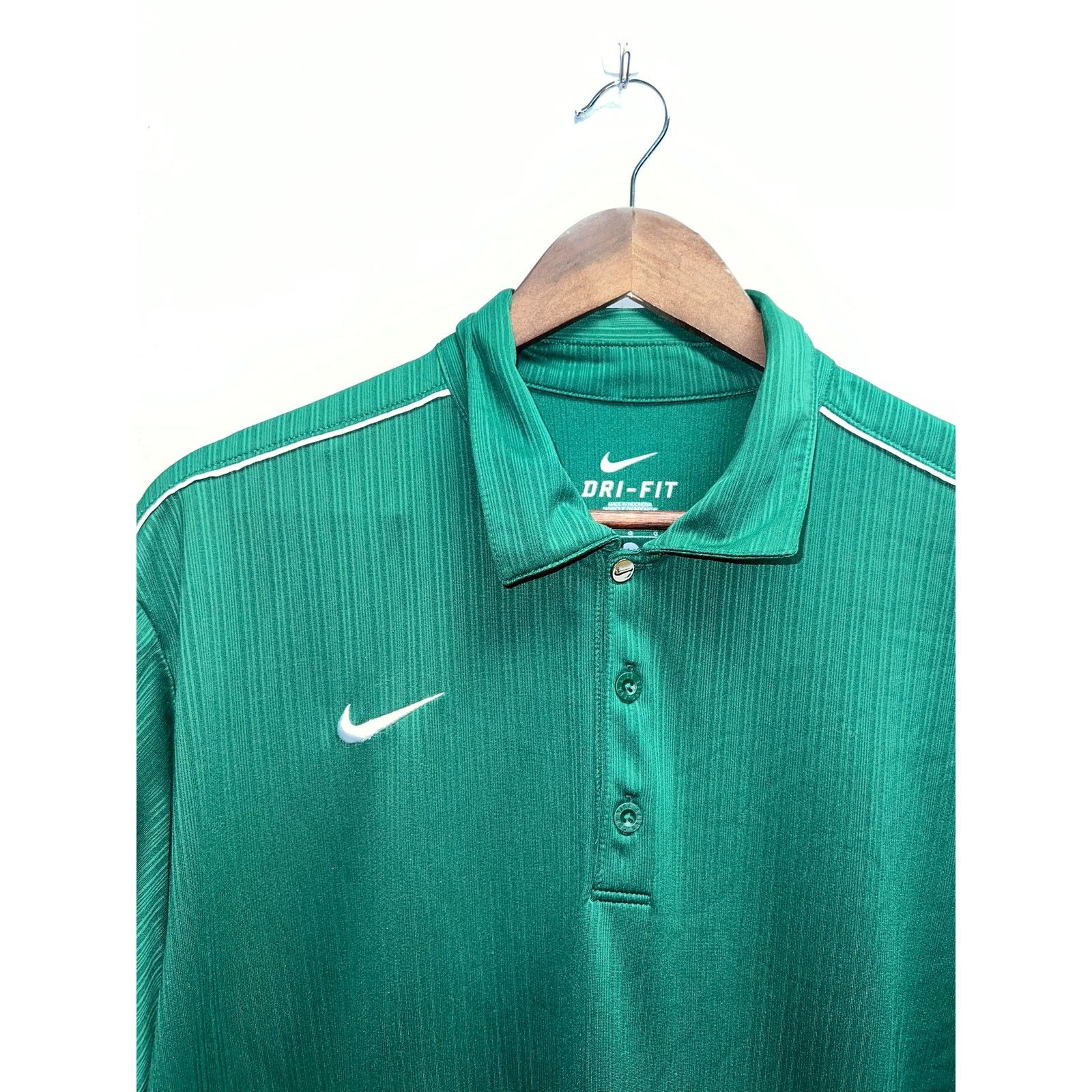 Vintage Nike Dri Fit Polo Shirt Legends Short Sleeve Dri-Fit Top L Size US L / EU 52-54 / 3 - 3 Thumbnail