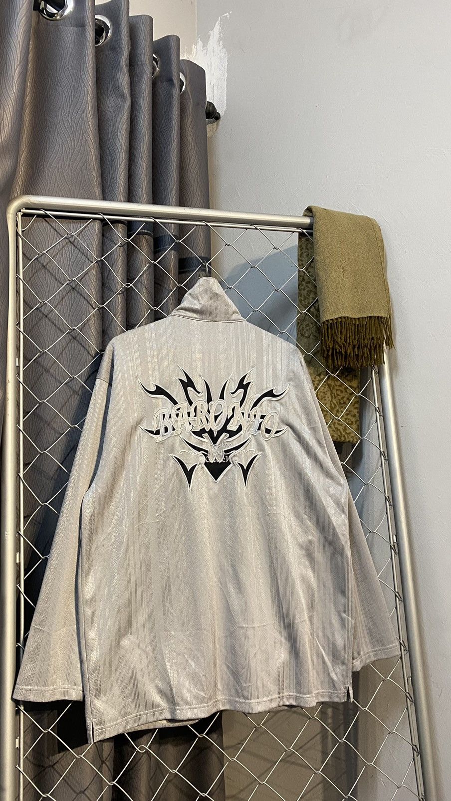 Japanese Brand × Vintage BARONIA ITALIAN DESIGNER TRACKTOP JACKET GREY Y2K DESIGN (L) Size US L / EU 52-54 / 3 - 2 Thumbnail