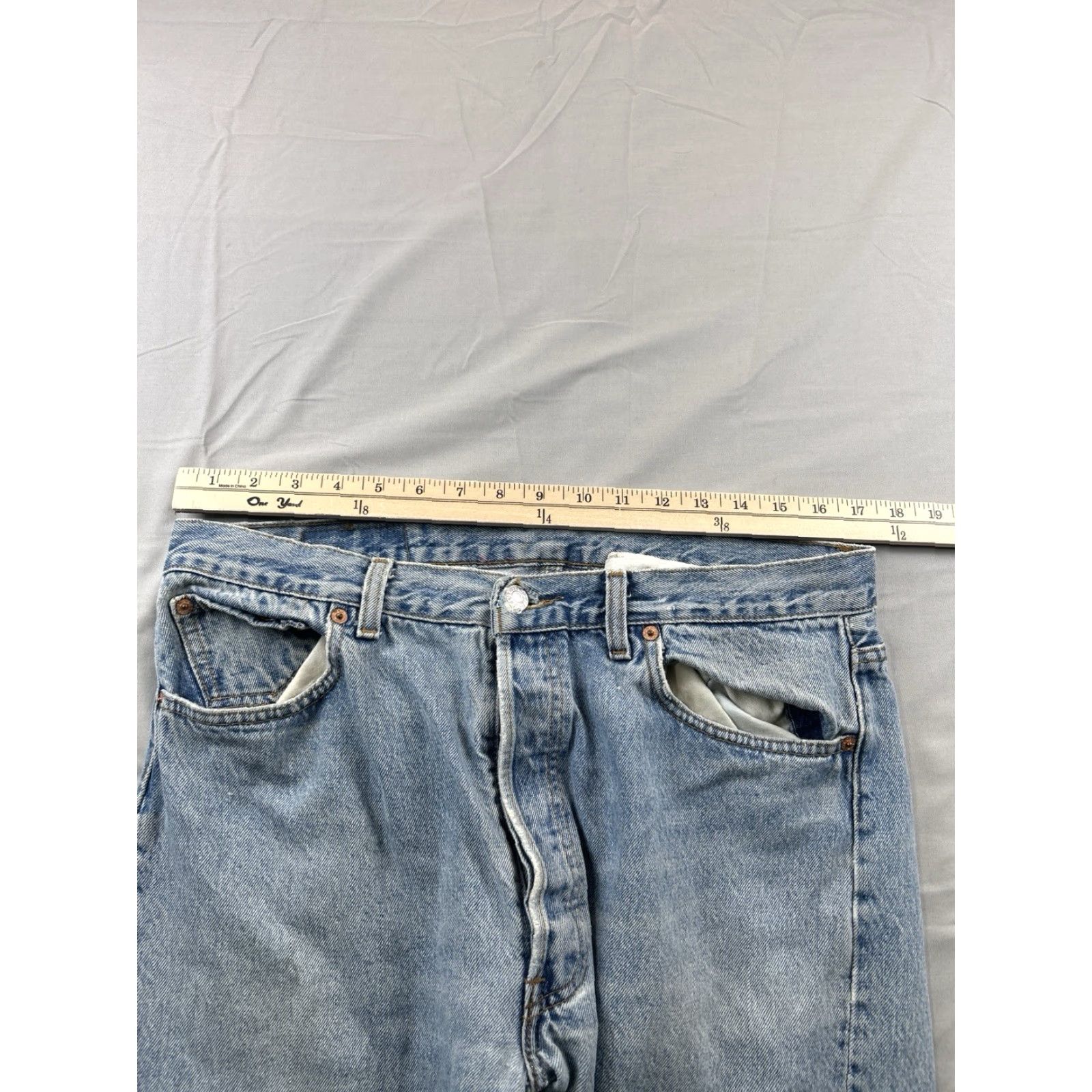 Levi's VINTAGE Levi's 501 Jeans Straight 34 USA Made 90s 34x32 Button Fly Men Blue Size US 34 / EU 50 - 6 Thumbnail