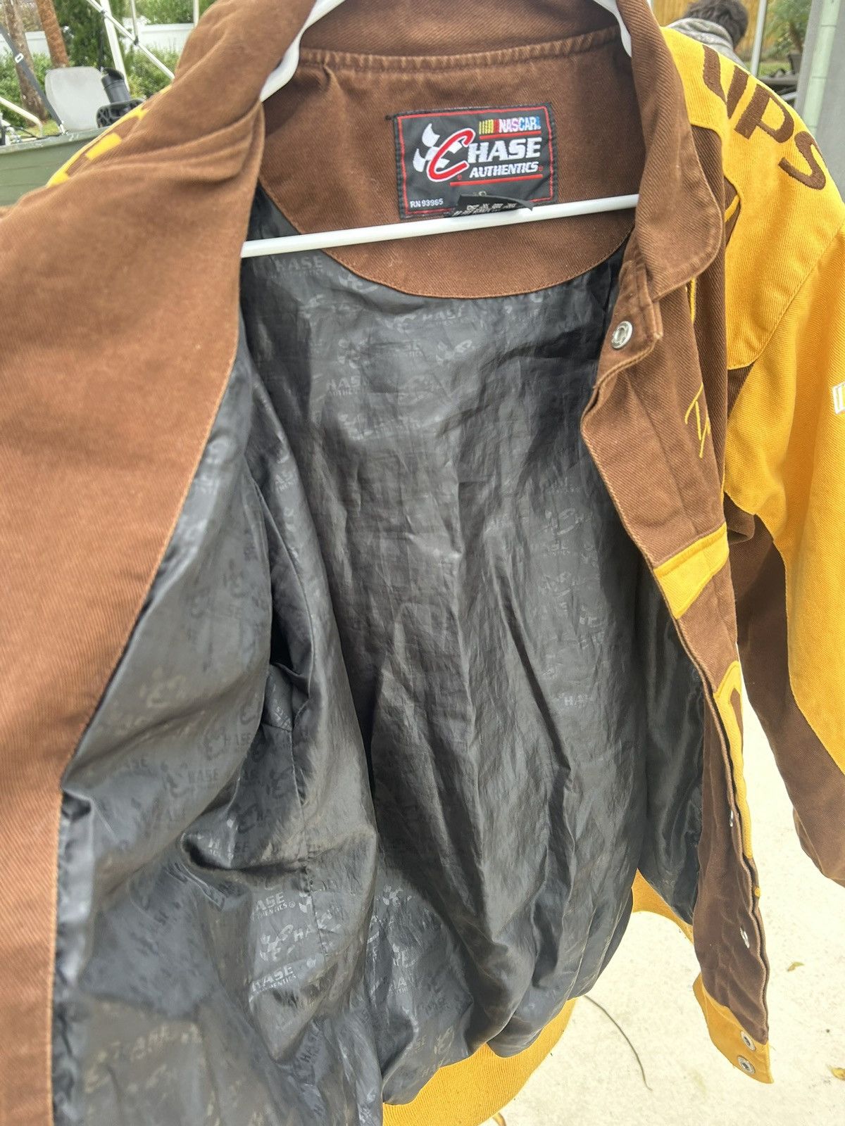 Chase Authentics × NASCAR UPS Nascar / Chase authentic bomber Size US M / EU 48-50 / 2 - 11 Thumbnail