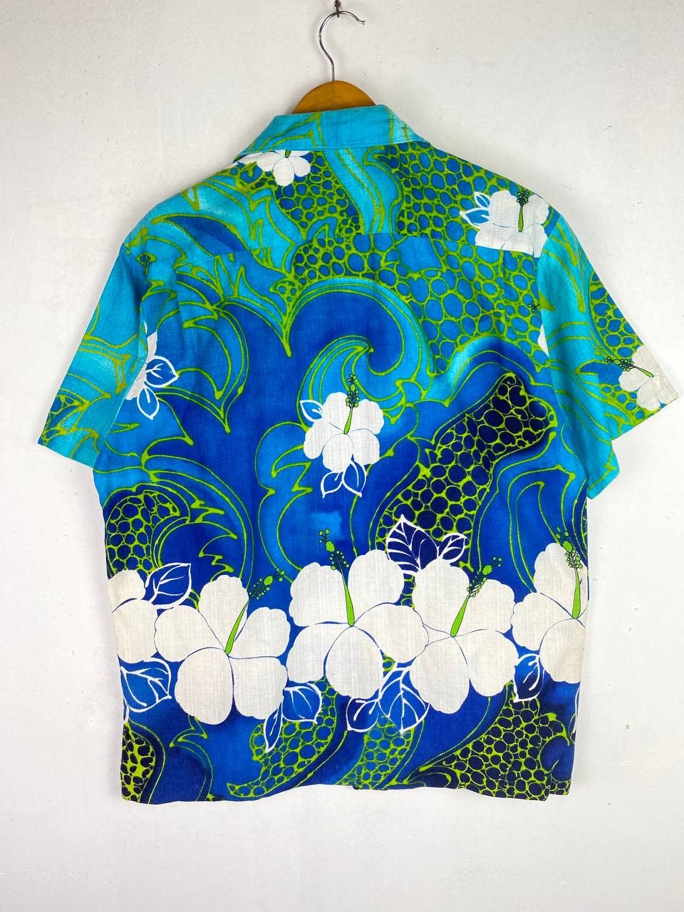 Vintage vintage 60s/70s hawaiian shirt very nice design Size US L / EU 52-54 / 3 - 9 Thumbnail