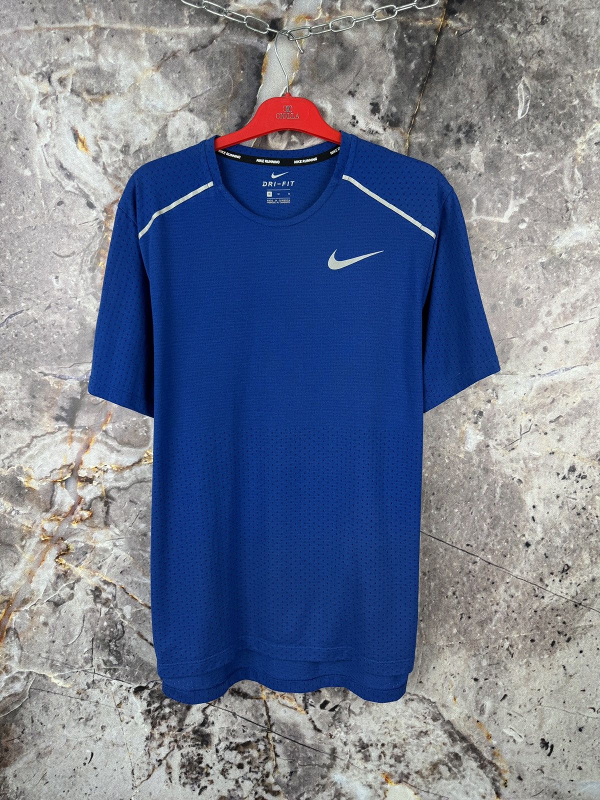 Nike Men’s Nike Running T-Shirt Blue Sportswear Size Medium Size US M / EU 48-50 / 2 - 1 Thumbnail