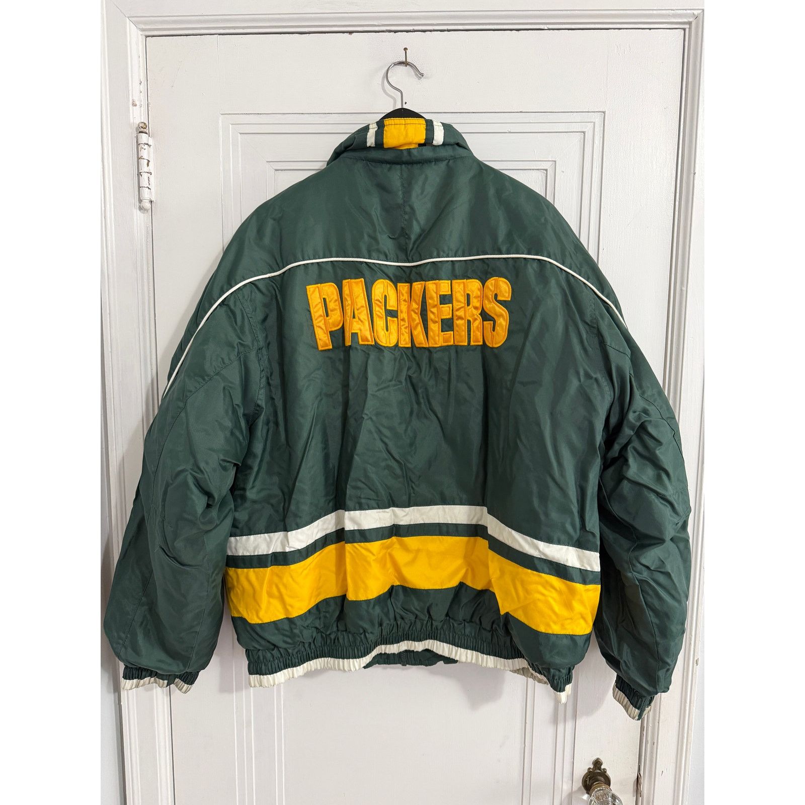NFL Vintage Green Bay Packers Puffer Jacket Size XL Size US XL / EU 56 / 4 - 7 Thumbnail
