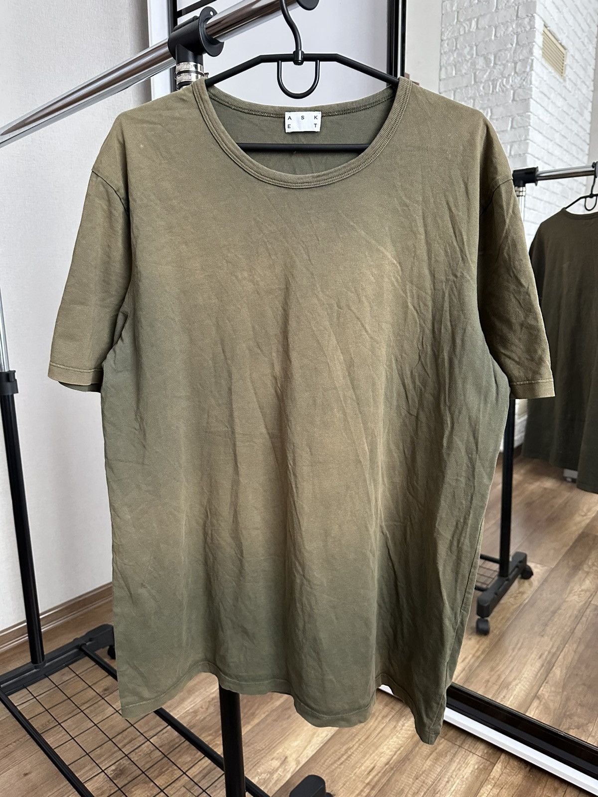 Asket Asket Faded T-Shirt Size US XL / EU 56 / 4 - 1 Thumbnail
