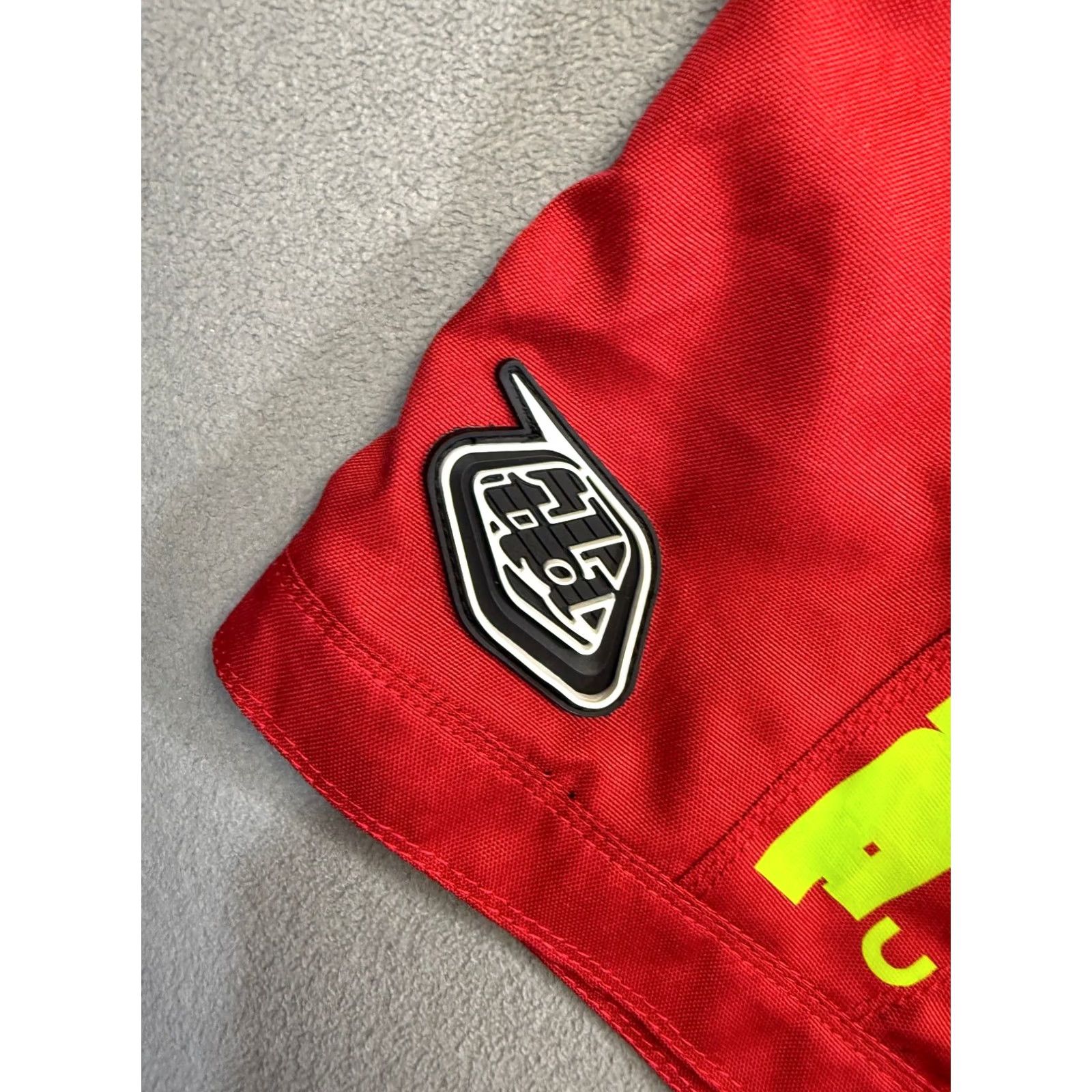 Vintage Troy Lee Designs Red moto shorts mens 32'' Biker Shirt Mens Red 32 Size US 32 / EU 48 - 2 Thumbnail