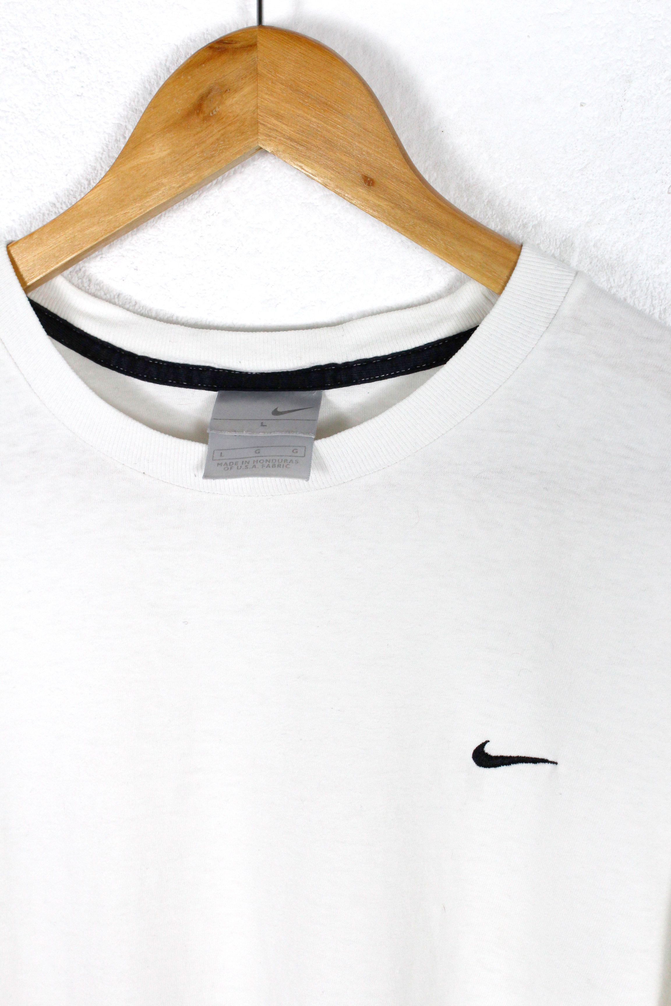 Nike × Vintage Vintage Nike Swoosh Logo Tee T-shirt 90s Sport Size US L / EU 52-54 / 3 - 2 Thumbnail