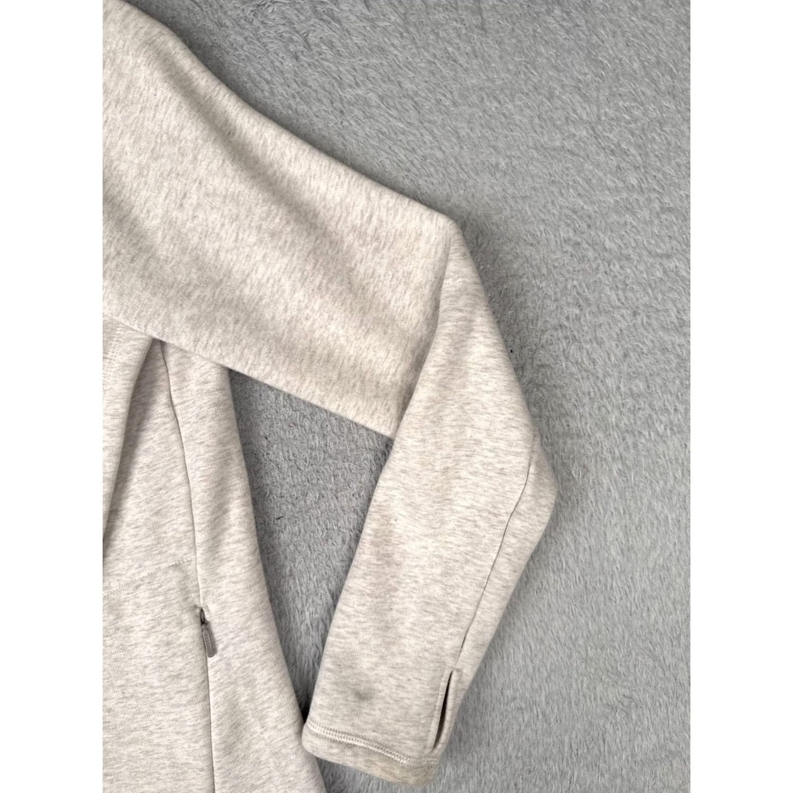 Athleta Athleta Sweatshirt Womens XS Gray Wrap 1/4 Zip Mock Neck French Terry Sweatshirt Size XS / US 0-2 / IT 36-38 - 2 Thumbnail