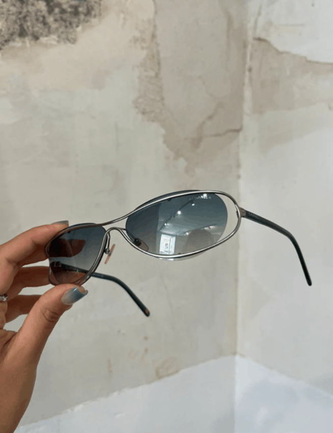 Chanel Chanel Sunglasses Rhinestone Logo Rimless Vintage Size ONE SIZE - 1 Thumbnail