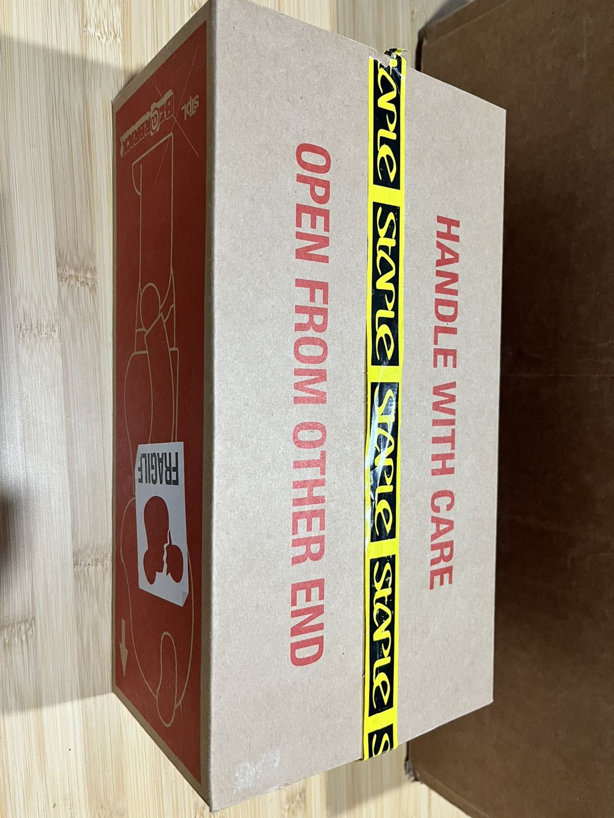 Staple 400% STAPLE HANDLE WITH CARE BE@RBRICK Size ONE SIZE - 4 Thumbnail