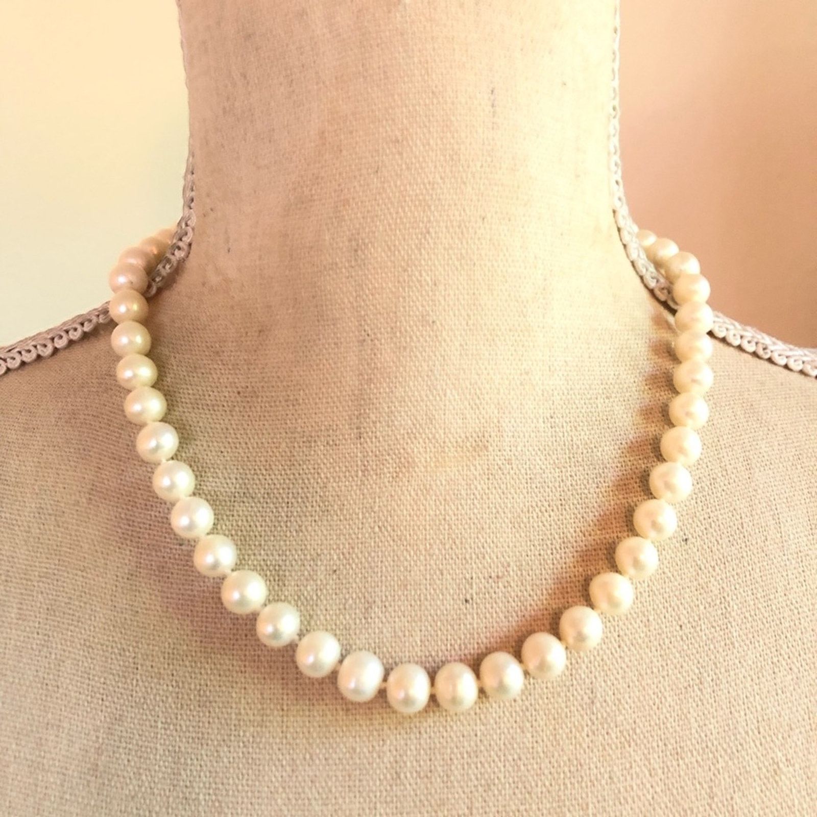Jewelry Genuine Fresh Water Pearl Sterling Silver Necklace in White, Women's