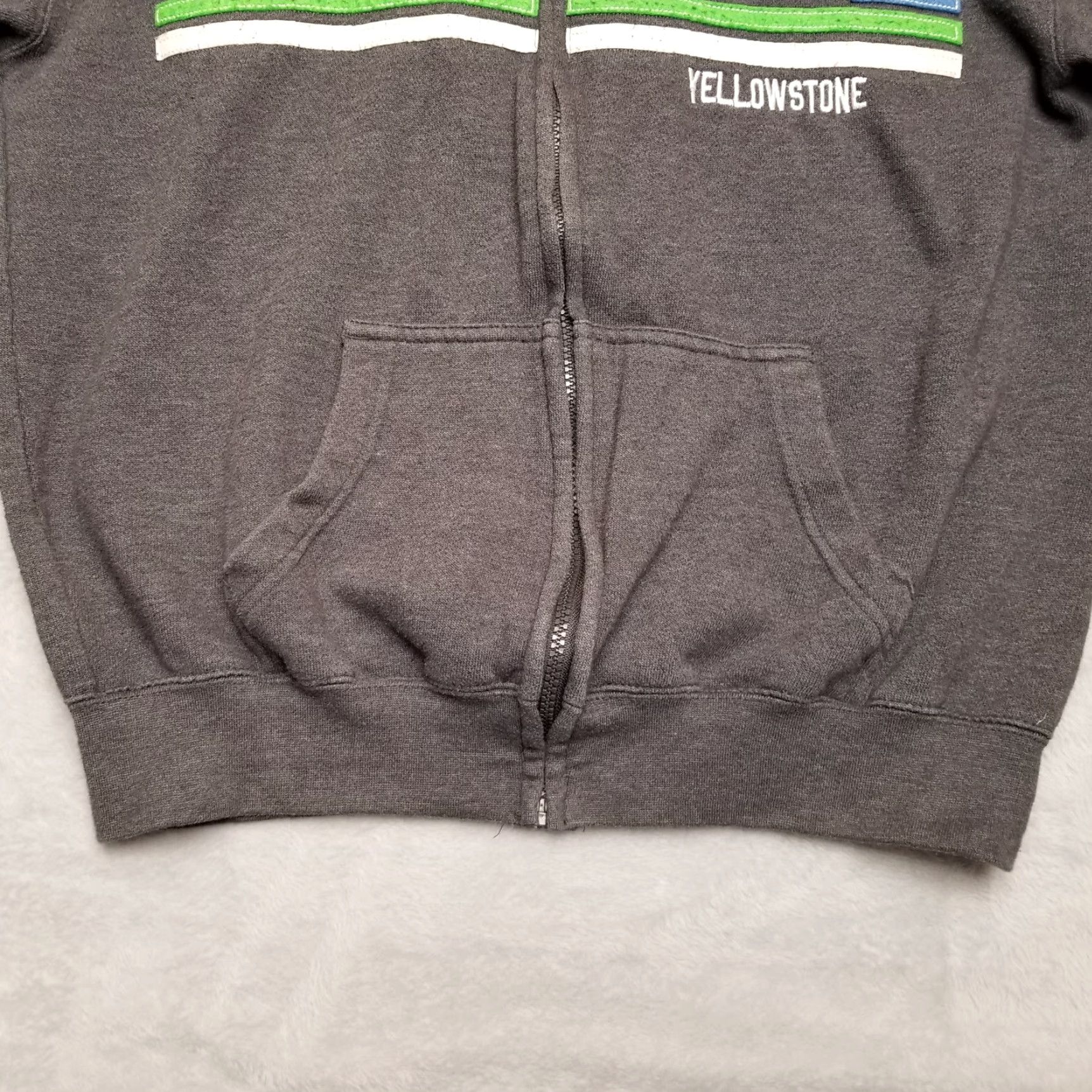 Vintage VINTAGE Yellowstone Hoodie Men S Gray Long Sleeve Hooded Montana Park Casual Size US S / EU 44-46 / 1 - 3 Thumbnail