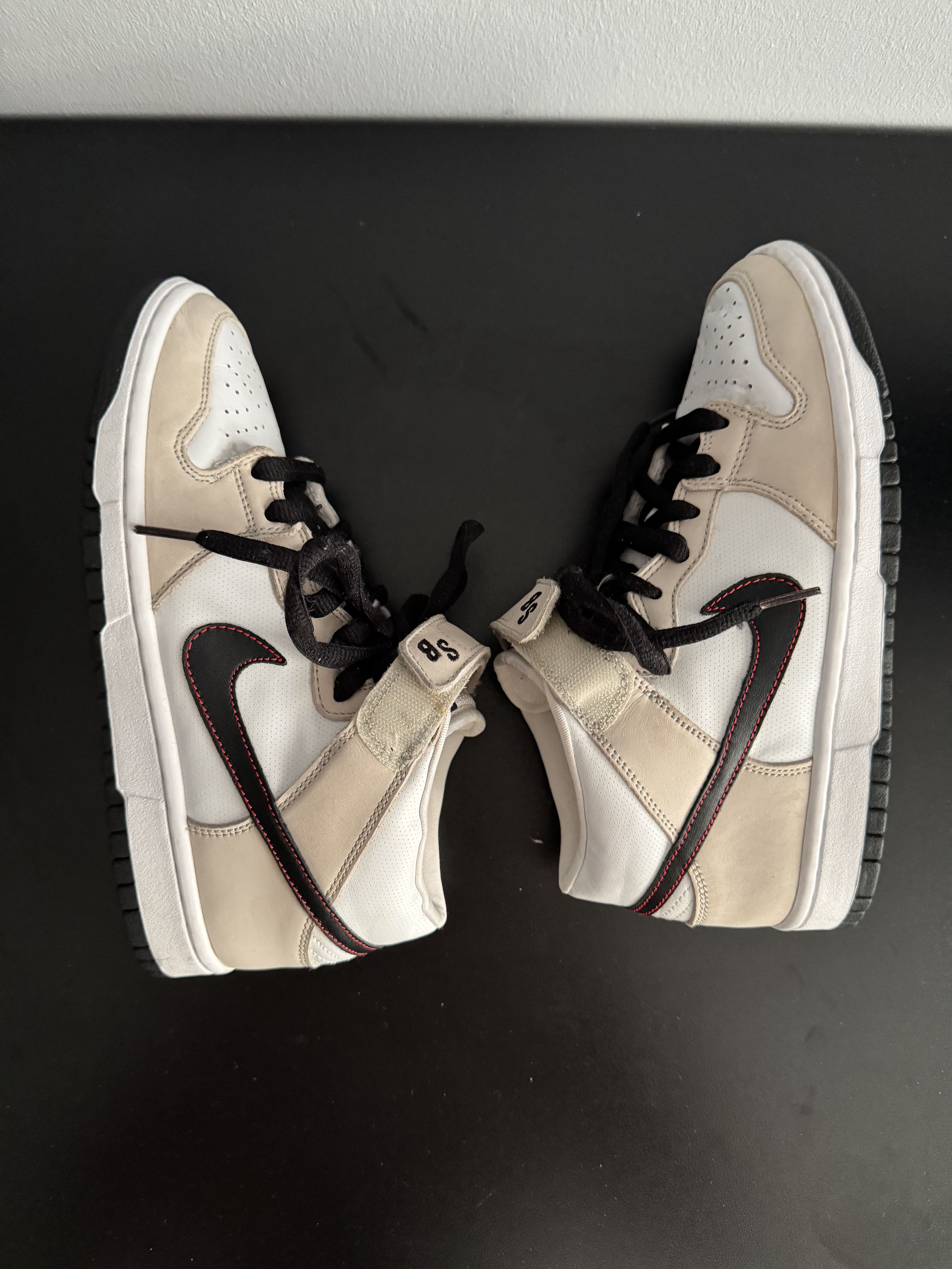 Nike Nike SB Dunk Mid Pro Lt Bone White Black Light travis skunk Size US 6.5 / EU 39-40 - 10 Thumbnail