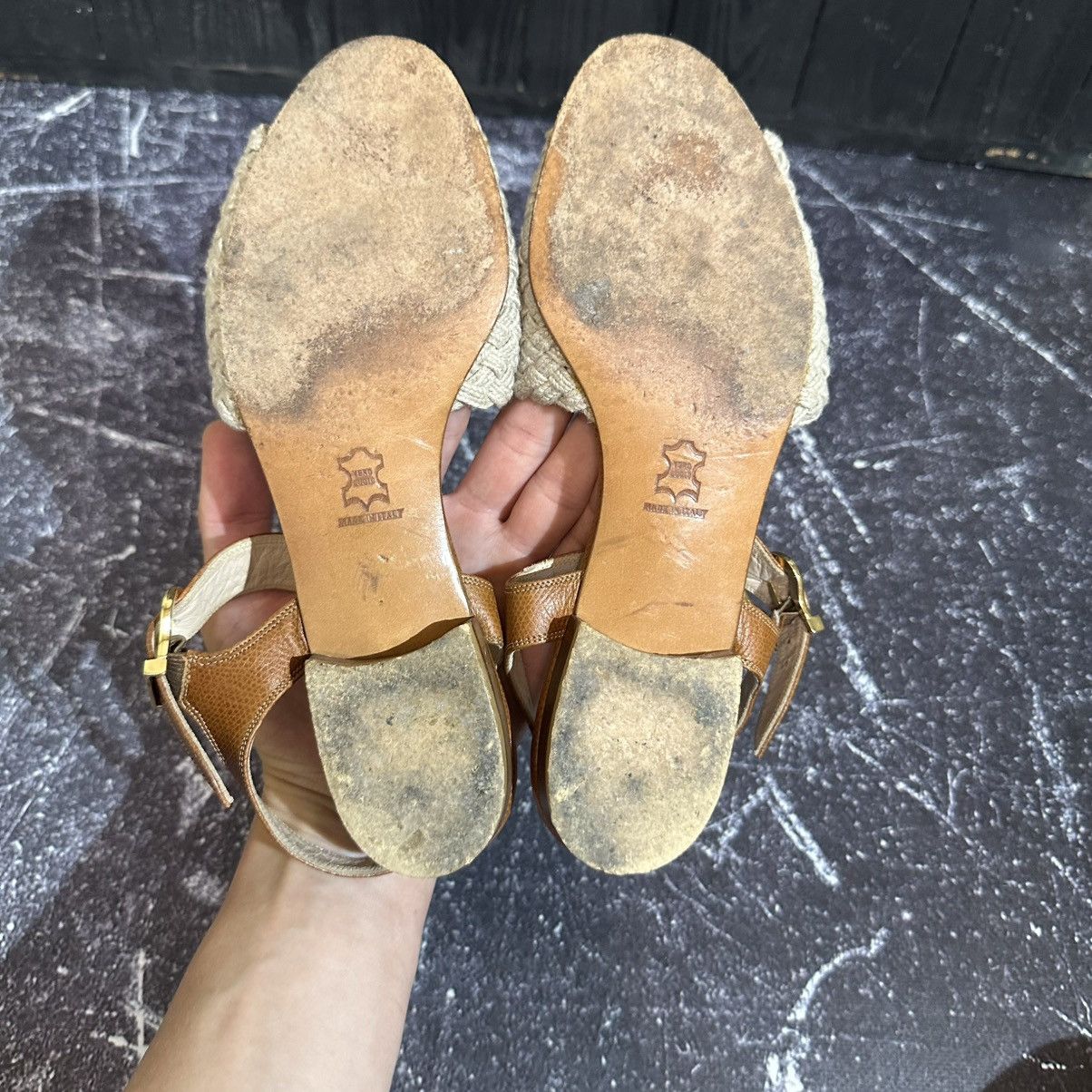 Salvatore Ferragamo Salvatore Ferragamo Women’s Leather Sandals Flats Size 6 Size US 6 / IT 36 - 13 Thumbnail