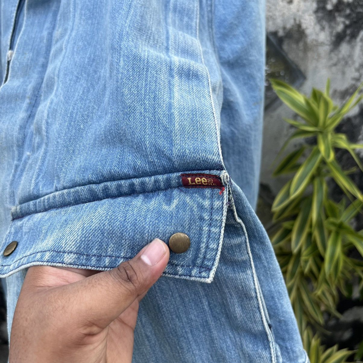 Lee “VINTAGE” 90s LEE LIGHT WASH DENIM ZIP-UP FIELD JACKET Size US L / EU 52-54 / 3 - 25 Thumbnail