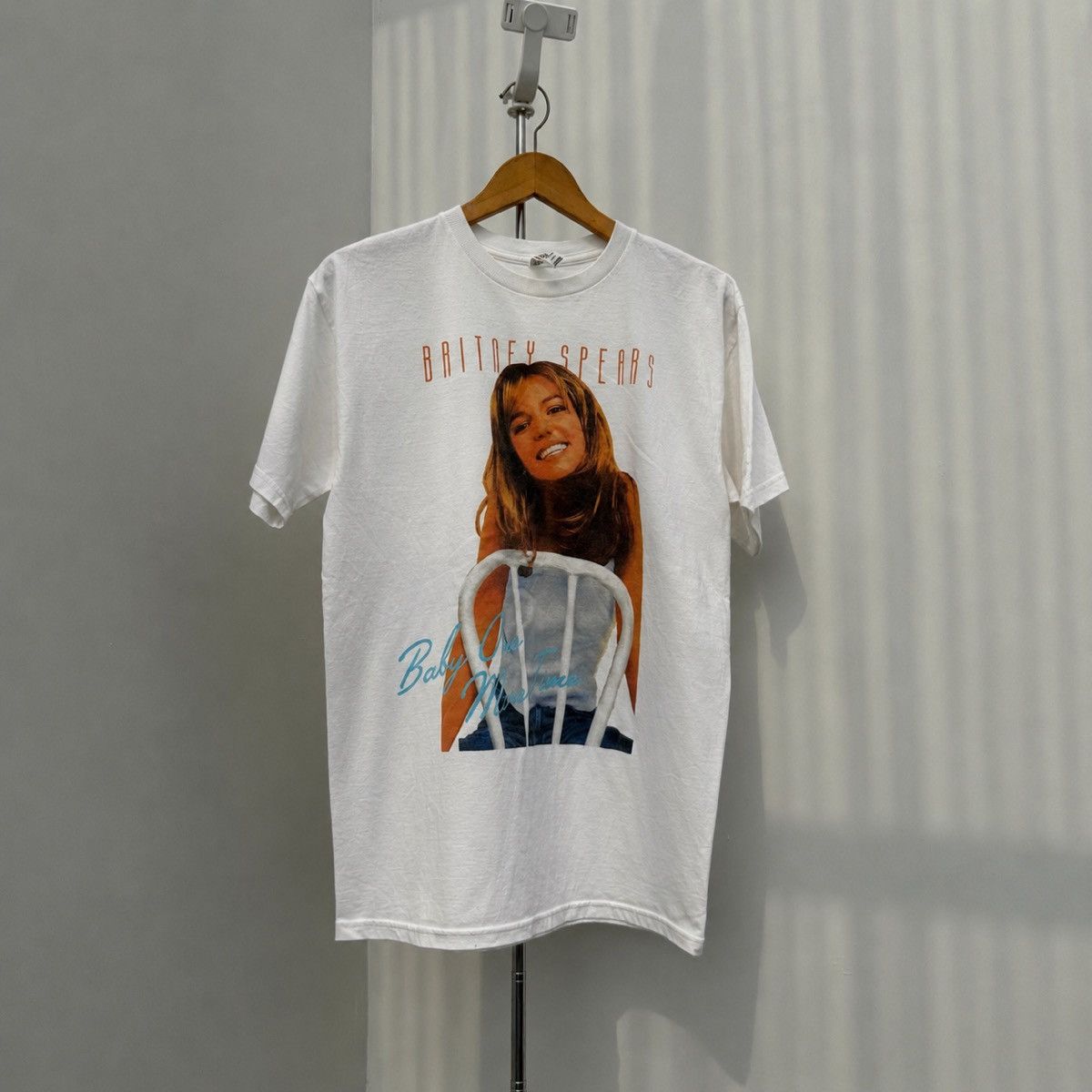 Vintage Britney Spears “Baby One More Time” Graphic T-Shirt Size US M / EU 48-50 / 2 - 1 Thumbnail