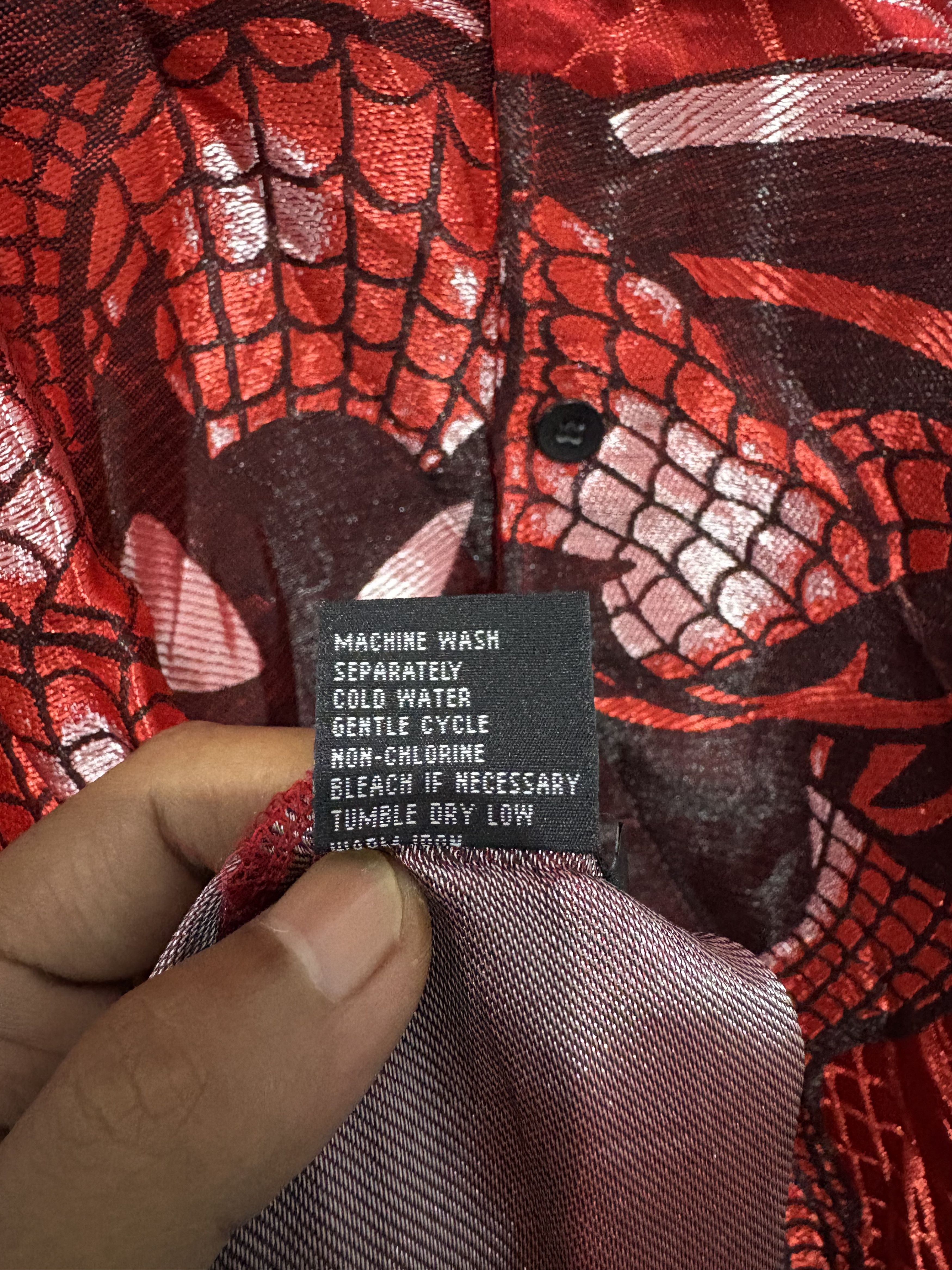 Marvel Comics Vintage spiderman button up rayon shirt Size US L / EU 52-54 / 3 - 7 Thumbnail