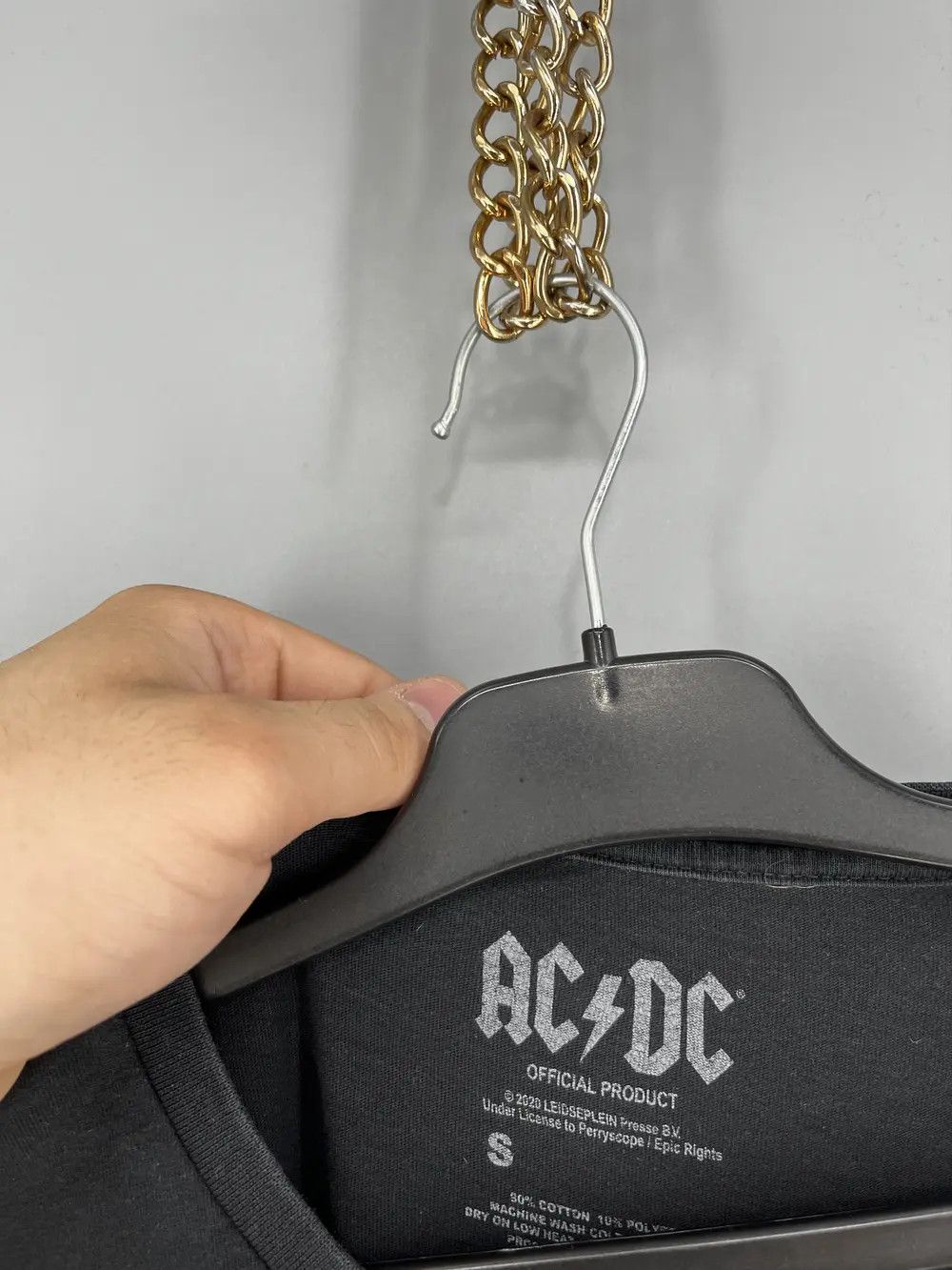 Band Tees VINTAGE AC DC TOUR ROCK BAND TEE T-SHIRT MEN'S SIZE M Size US S / EU 44-46 / 1 - 7 Thumbnail