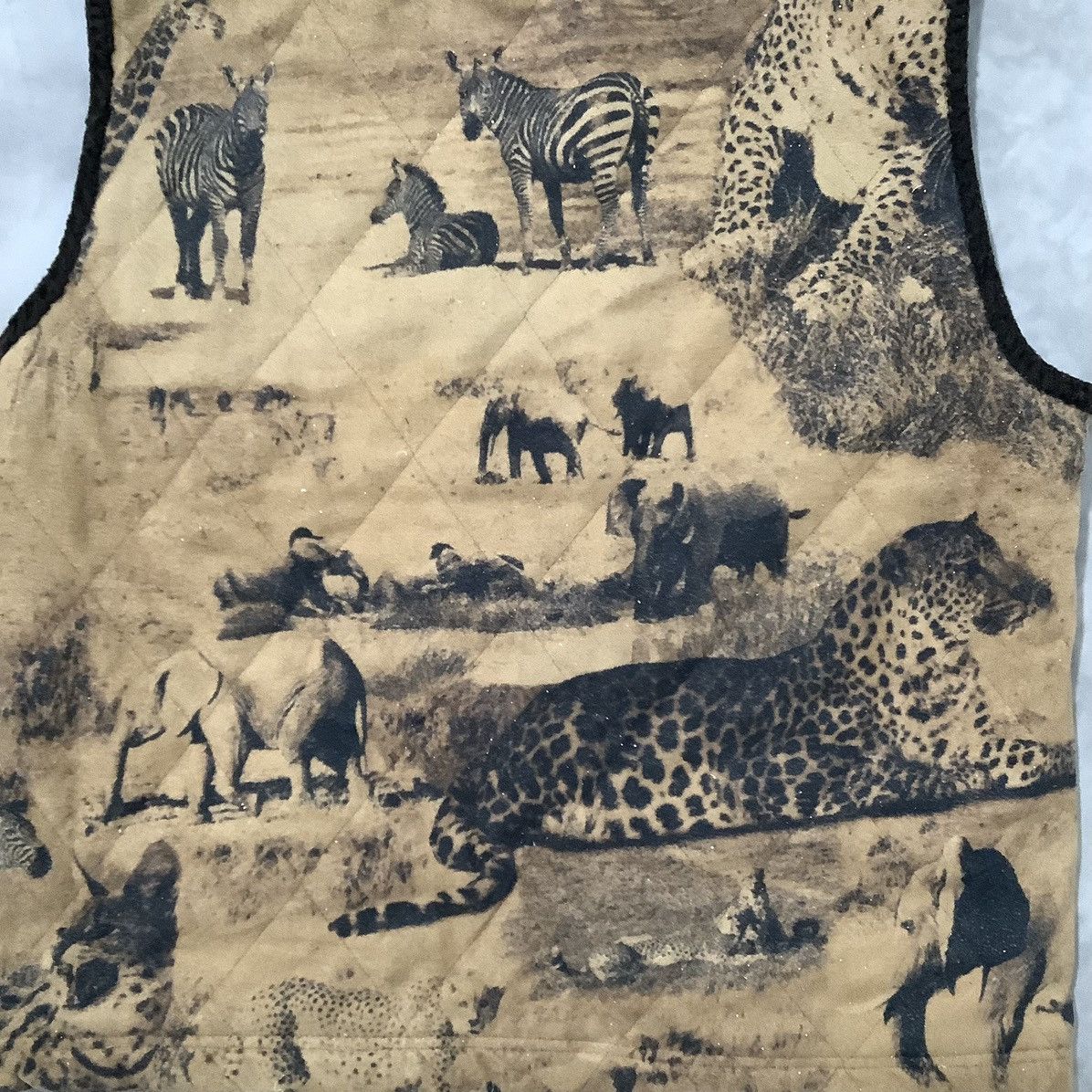 Art Comes First × Japanese Brand Need Gone❗️ Animal All Over Printed Vest La Moda Goji Size US M / EU 48-50 / 2 - 8 Thumbnail