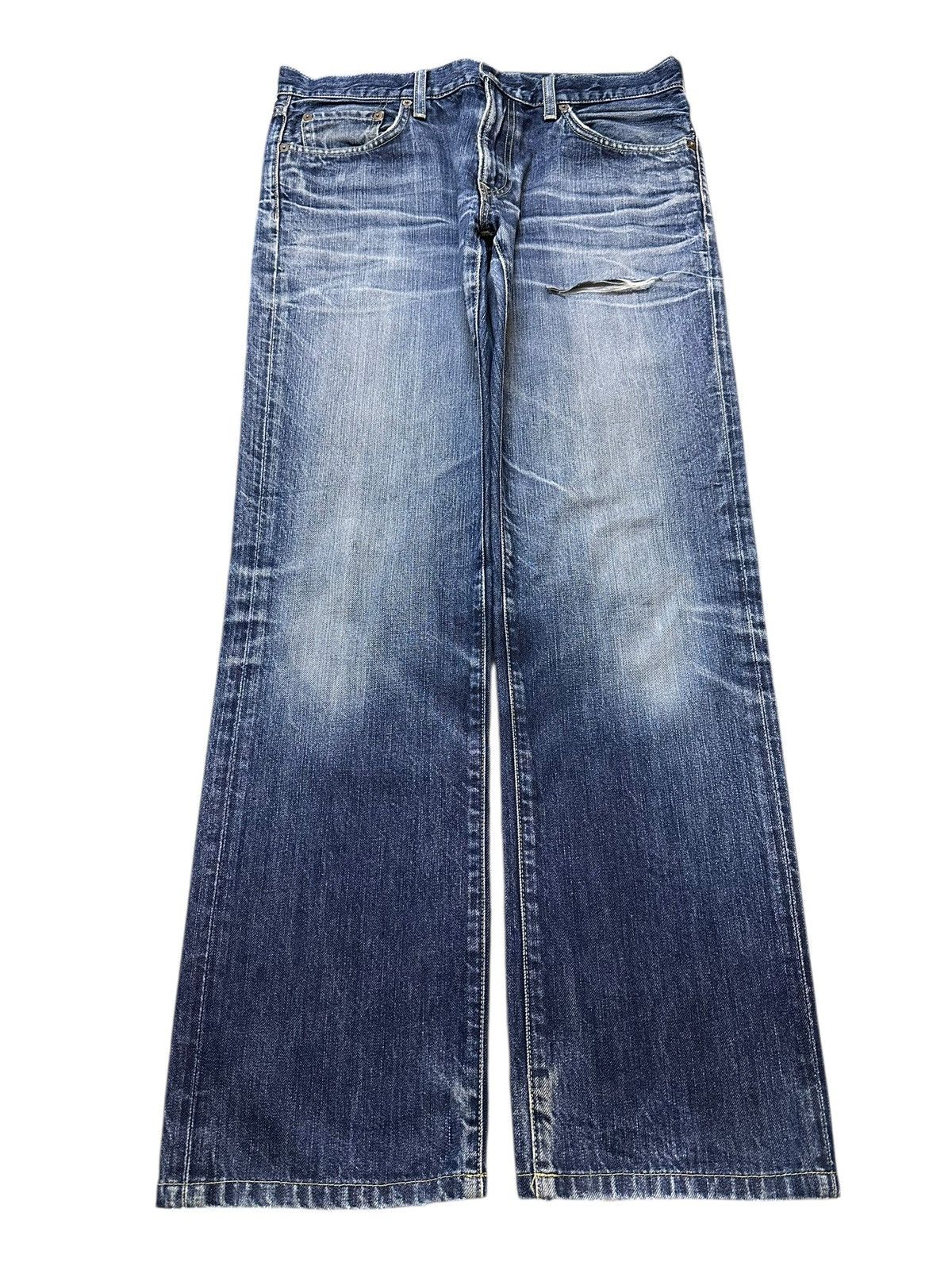 Uniqlo Vintage Japanese Uniqlo Blue Faded Wash Style Jeans Size US 34 / EU 50 - 1 Thumbnail