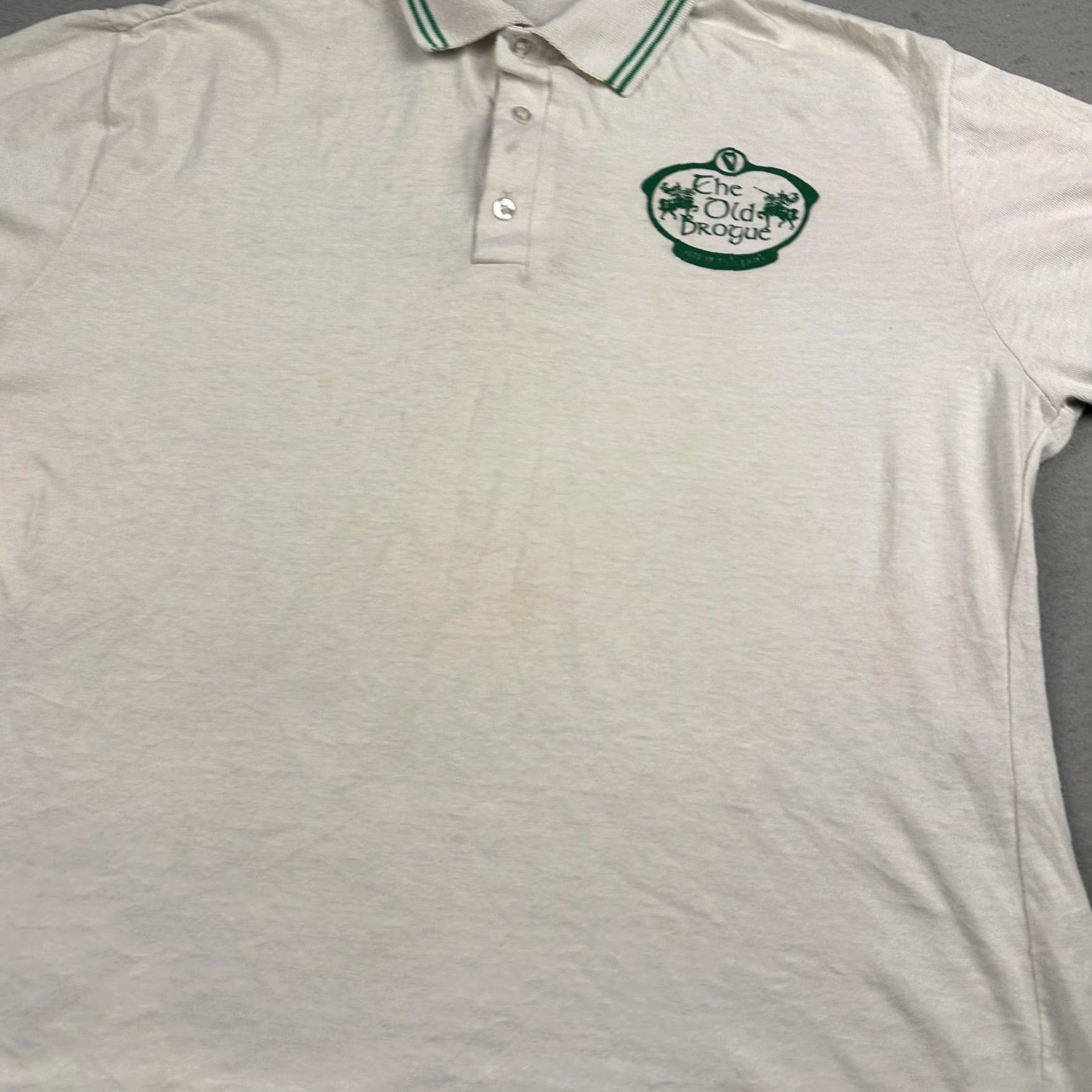 Vintage VINTAGE Print-Ons The Old Brogue Shirt Mens Large White Green Polo Irish Pub Bar 80s Size US L / EU 52-54 / 3 - 4 Thumbnail