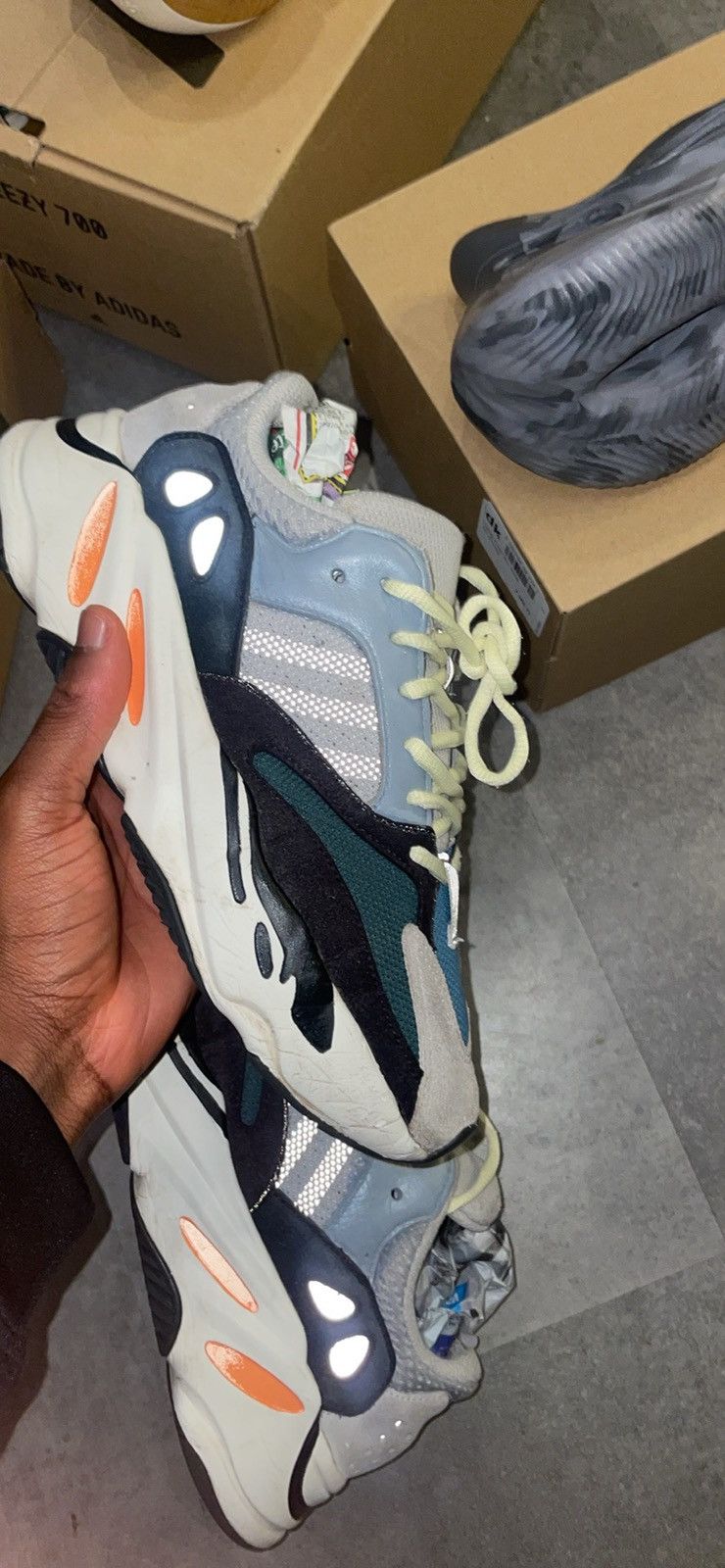 Adidas × Yeezy Yeezy 700 waverunner pre owned Size US 7 / EU 40 - 10 Thumbnail